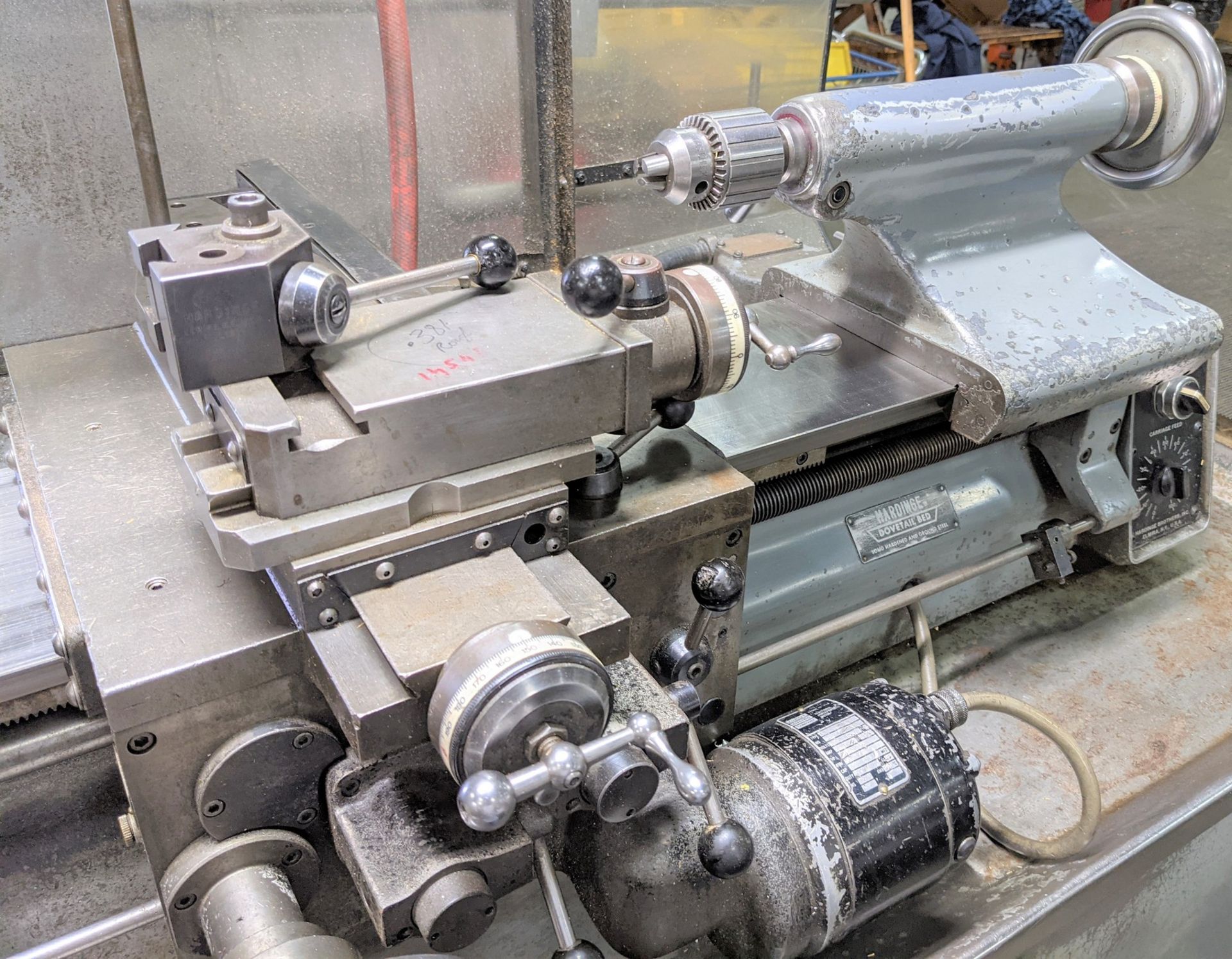 HARDINGE MODEL HLV-H TOOL ROOM LATHE, DRO, 9" MAX CUT DIA., 18" MAX CUT LENGTH (RIGGING FEE $200) - Image 9 of 16