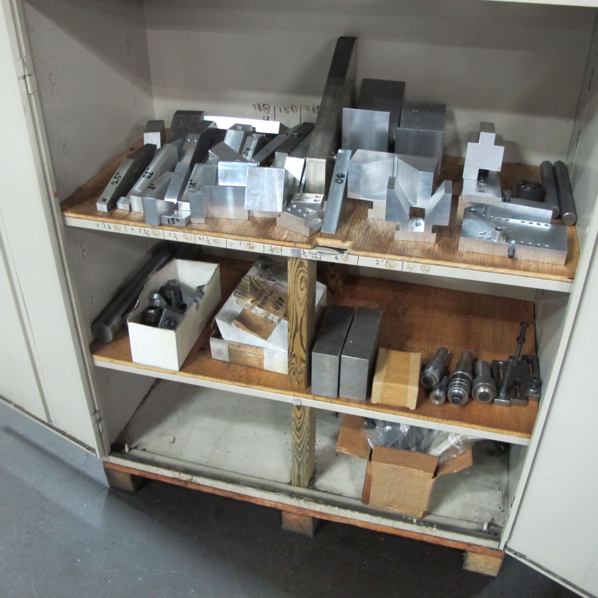 LOT OF (5) CABINETS W/LATHE TOOLING/FIXTURES - Image 5 of 11