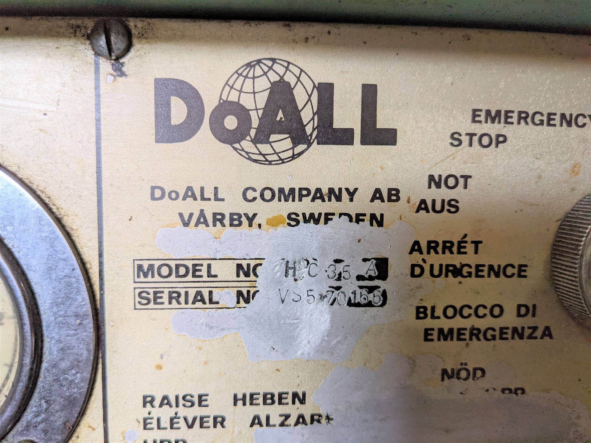 DOALL MODEL HC35-A HORIZONTAL BANDSAW, S/N VS570166 (RIGGING FEE $300) - Image 9 of 10