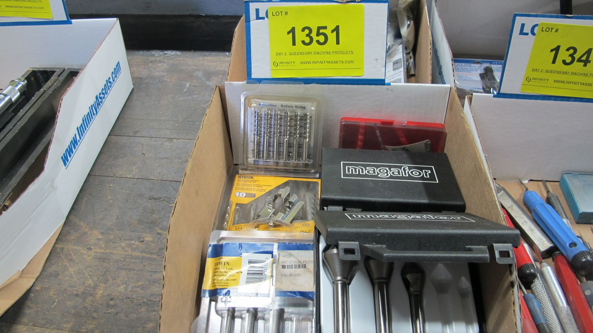 LOT OF SCREW EXTRACTOR SETS, SPIRAL FLUTE SETS, MAGAFOR SETS, DRIVER SET, ETC.