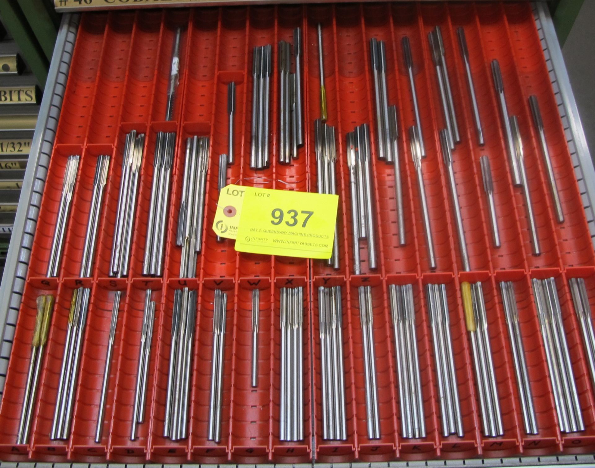 CONTENTS OF 1-DRAWER OF LISTA TOOL CABINET INCLUDING REAMERS (SUBJECT TO BULK BID LOT 933)