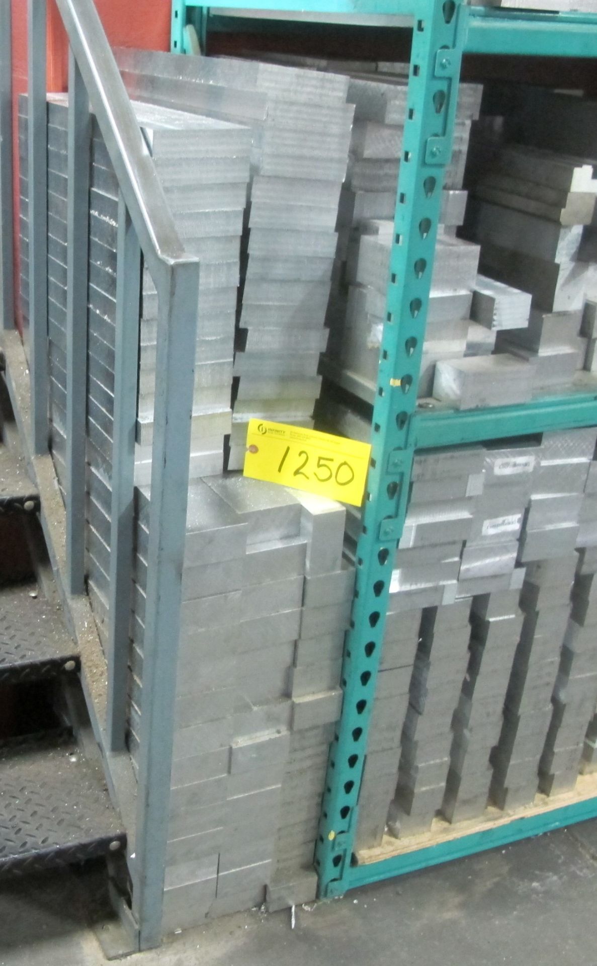 ALUMINUM STOCK CONTENTS ON 5-LEVEL RACK W/ METAL ON SHELF ON RIGHT OF RACK AND METAL BLOCKS BESIDE - Image 2 of 5