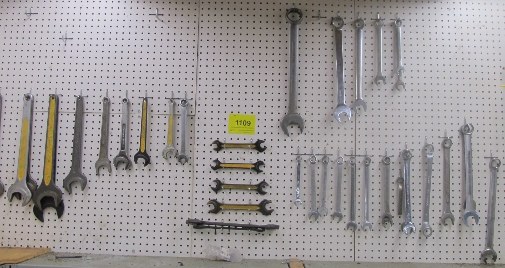 LOT OF PEG BOARD MOUNTED WRENCHES