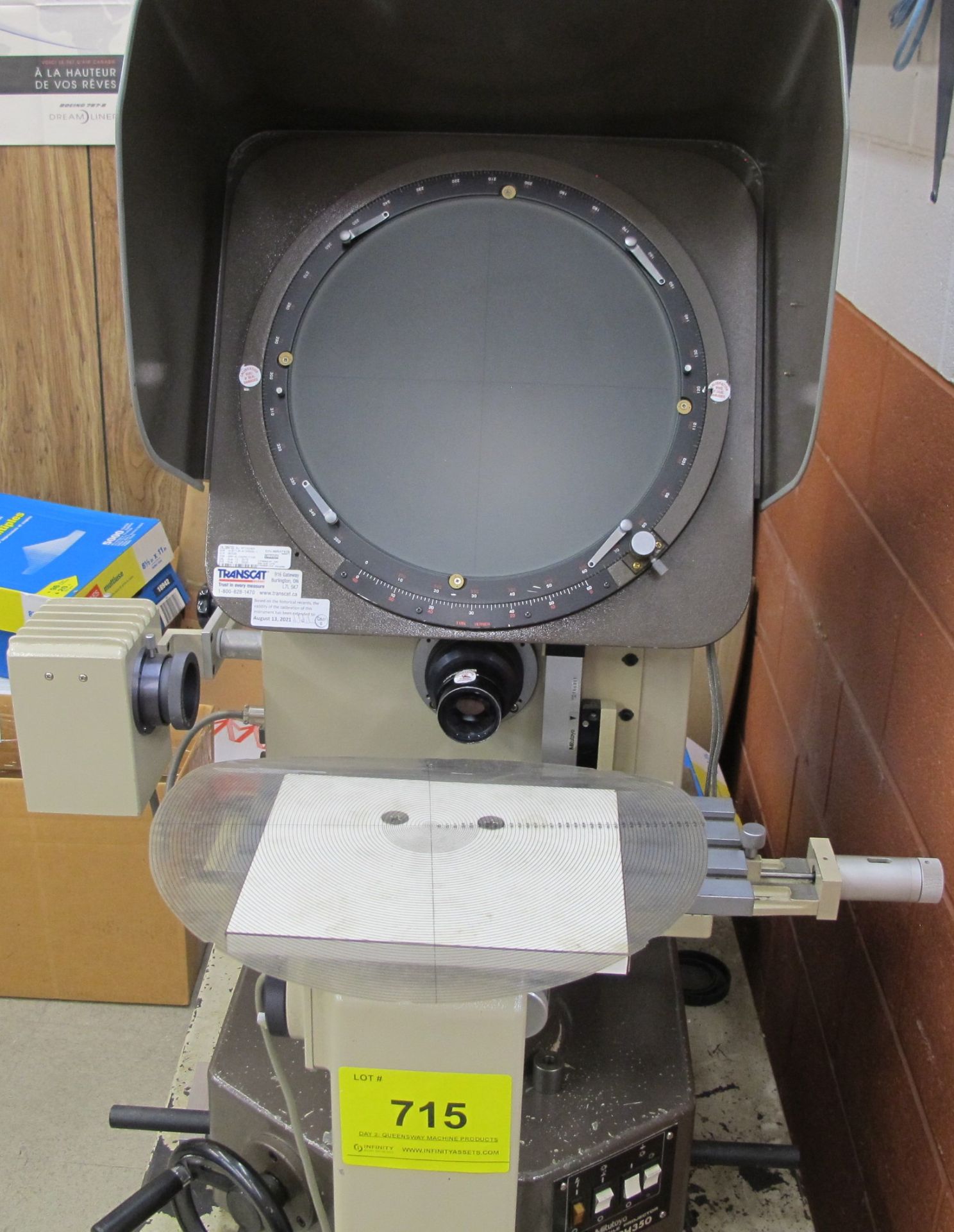 MITUTOYO PH350 PROFILE PROJECTOR / OPTICAL COMPARATOR W/ QUADRA-CHEKII 2-AXIS DRO - Image 2 of 3