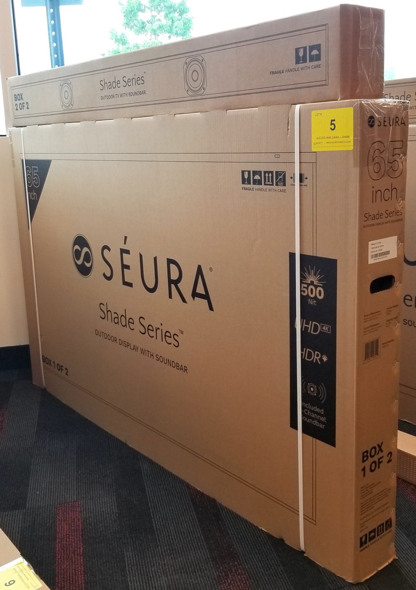 SEURA, 65" SHADE SERIES, OUTDOOR DISPLAY WITH SOUNDBAR, MODEL: SHD2-65 (BNIB) MSRP $4,399