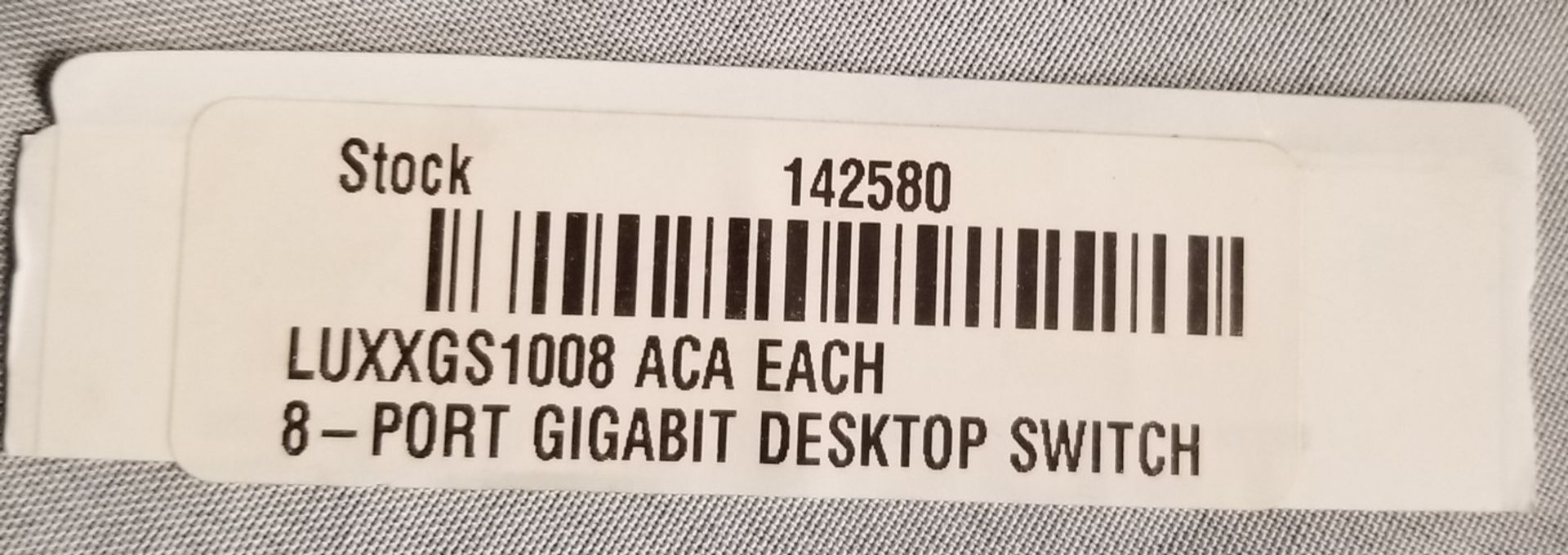 LUXUL, XGS-1008 8 PORT GIGABIT SWTICH - (BNIB) MSRP $95 USD - Image 4 of 4