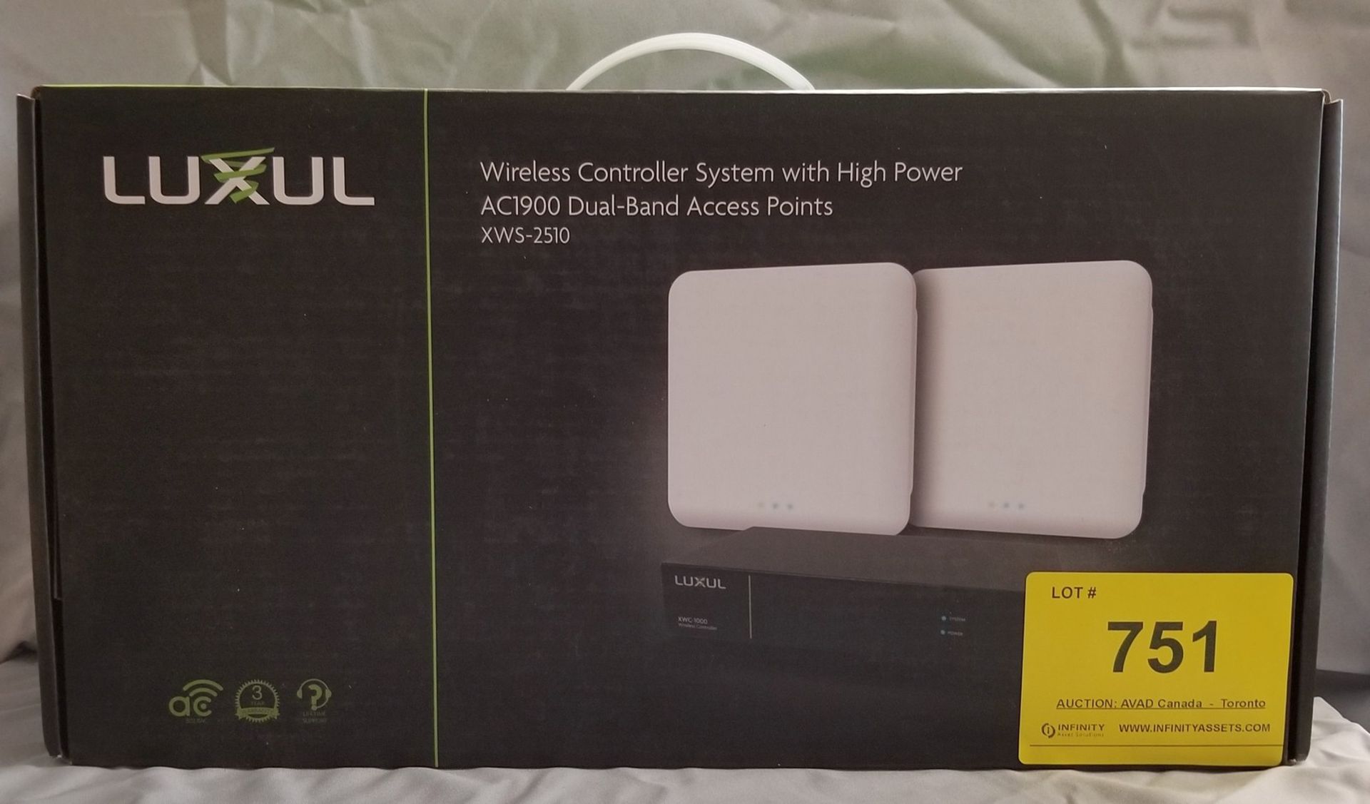 LUXUL, XWS-2510 WIRELESS CONTROLLER SYSTEM WITH HIGH POWER ACI900 DUAL-BAND ACCESS POINTS - (BNIB)