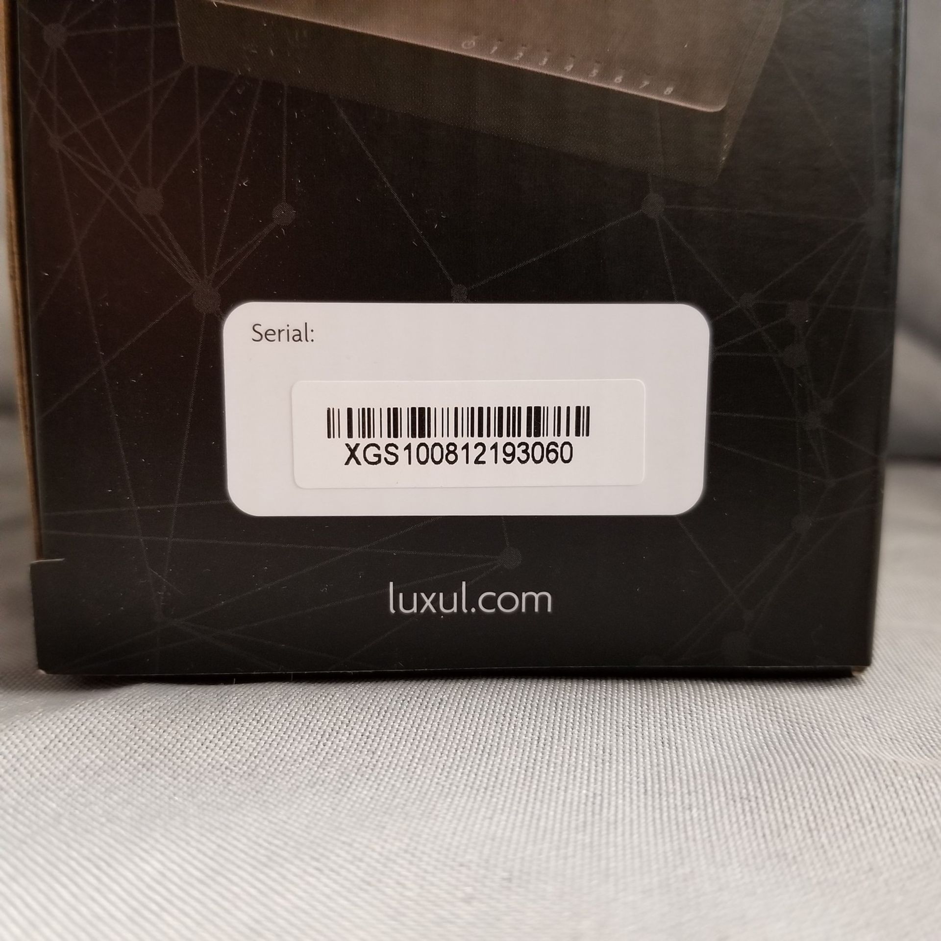 LUXUL, XGS-1008 8 PORT GIGABIT SWTICH - (BNIB) MSRP $95 USD - Image 3 of 4