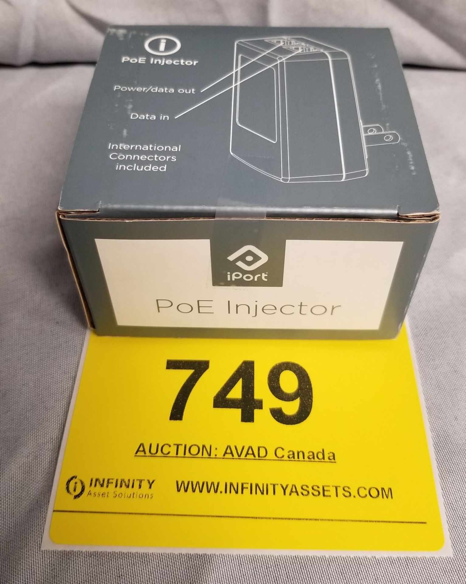 I PORT POE INJECTOR - (BNIB)