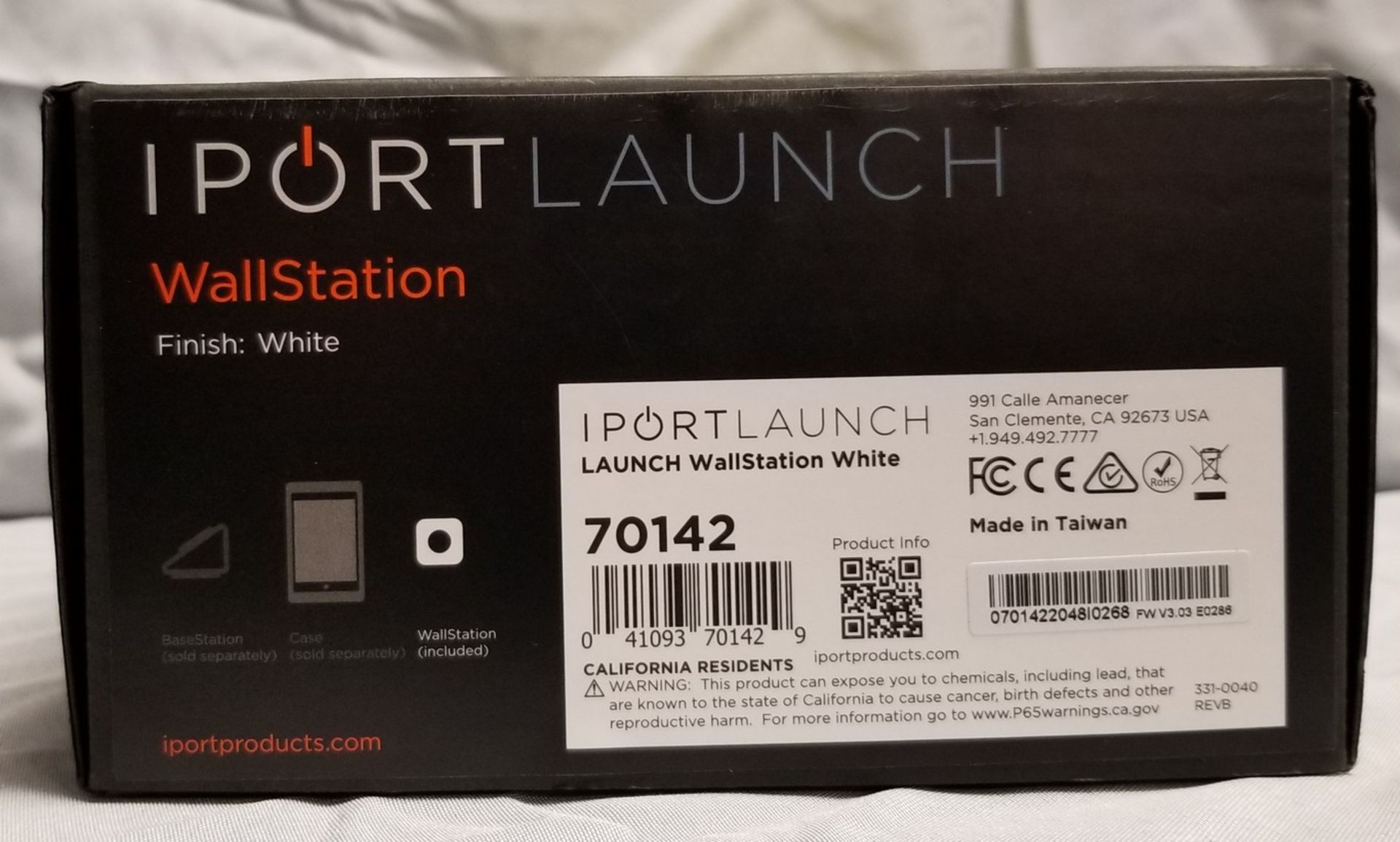 I PORT LAUNCH 70142 WALLSTATION WHITE- (BNIB) MSRP $260 - Image 2 of 2