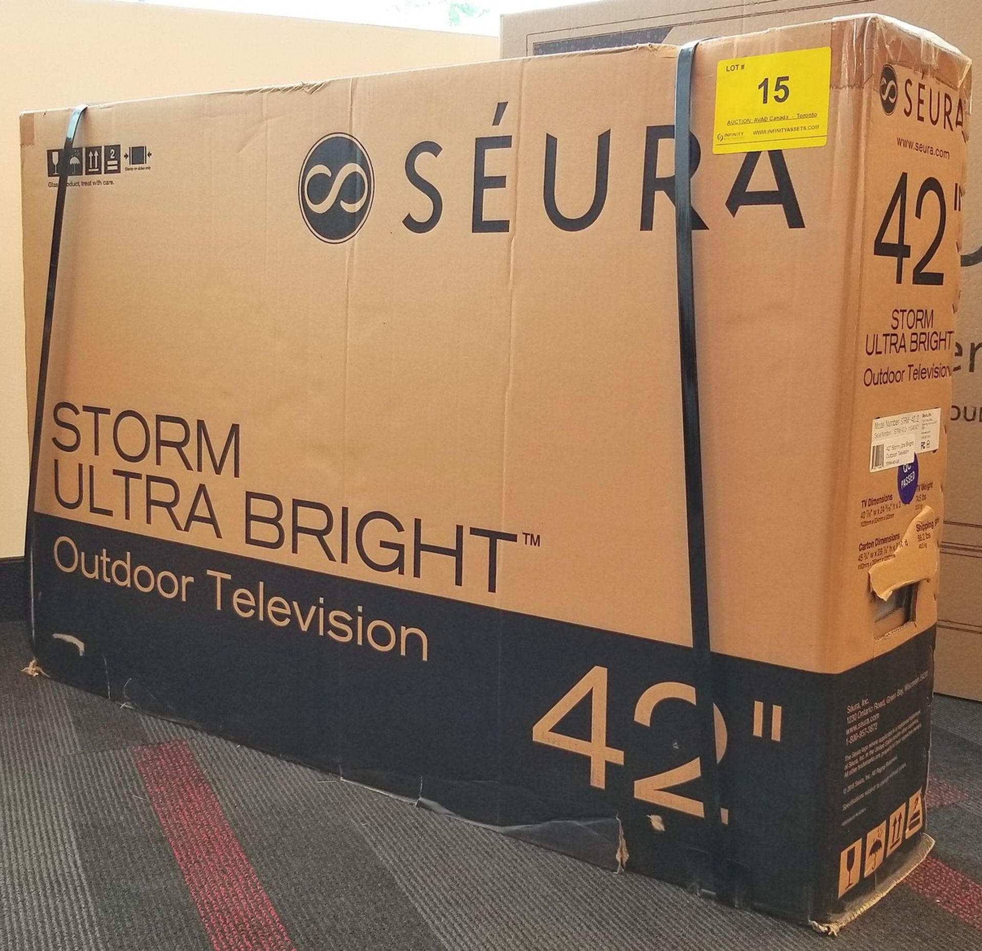 SEURA, 42" STORM ULTRA BRIGHT OUTDOOR TV, MODEL: STRM-42-UB - (BNIB) MSRP $3,999