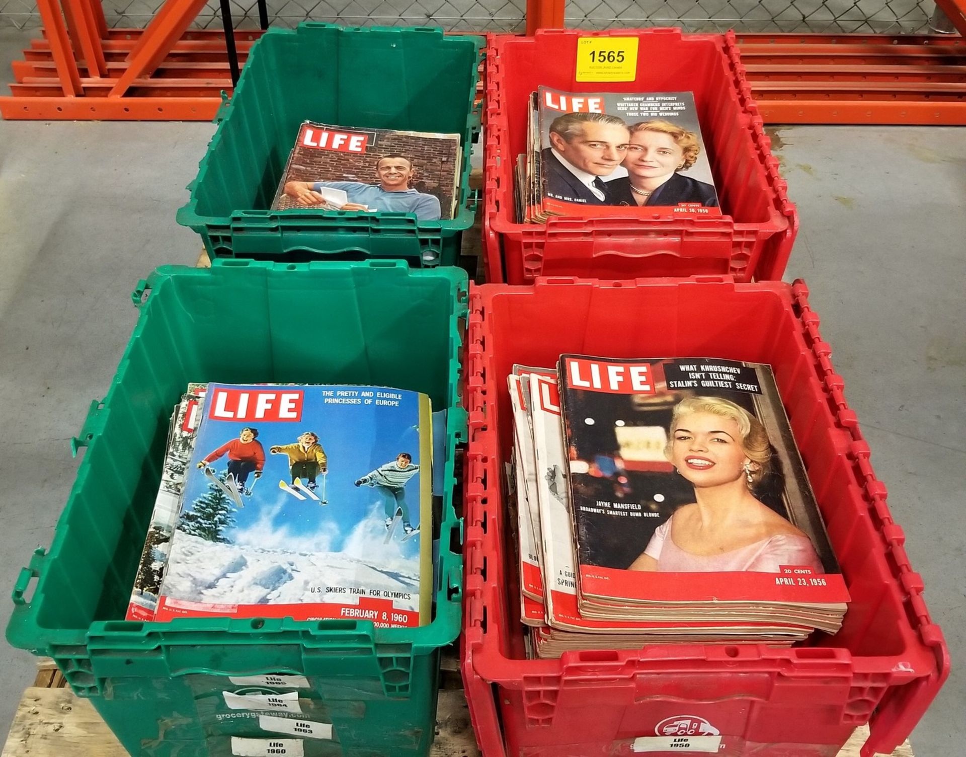 VINTAGE TIME MAGAZINES - APPROX 160 ISSUES - YEARS INDICATED IN PHOTOS - 1950, 1956, 1960, 1961,