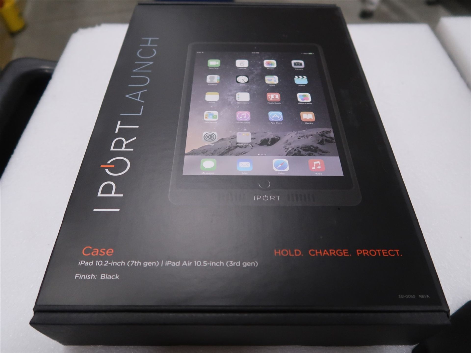 IPORT LAUNCH IPAD CASE 10.2 IN. BLACK - Image 2 of 3