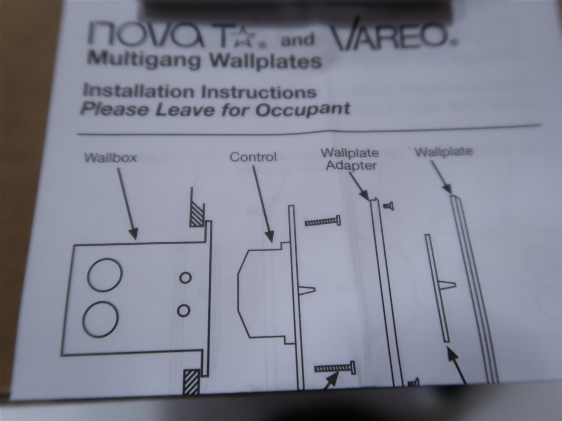 LUTRON MULTIGANG WALL PLATE NT-R3-NFB-WH (BNIB) - Image 3 of 3