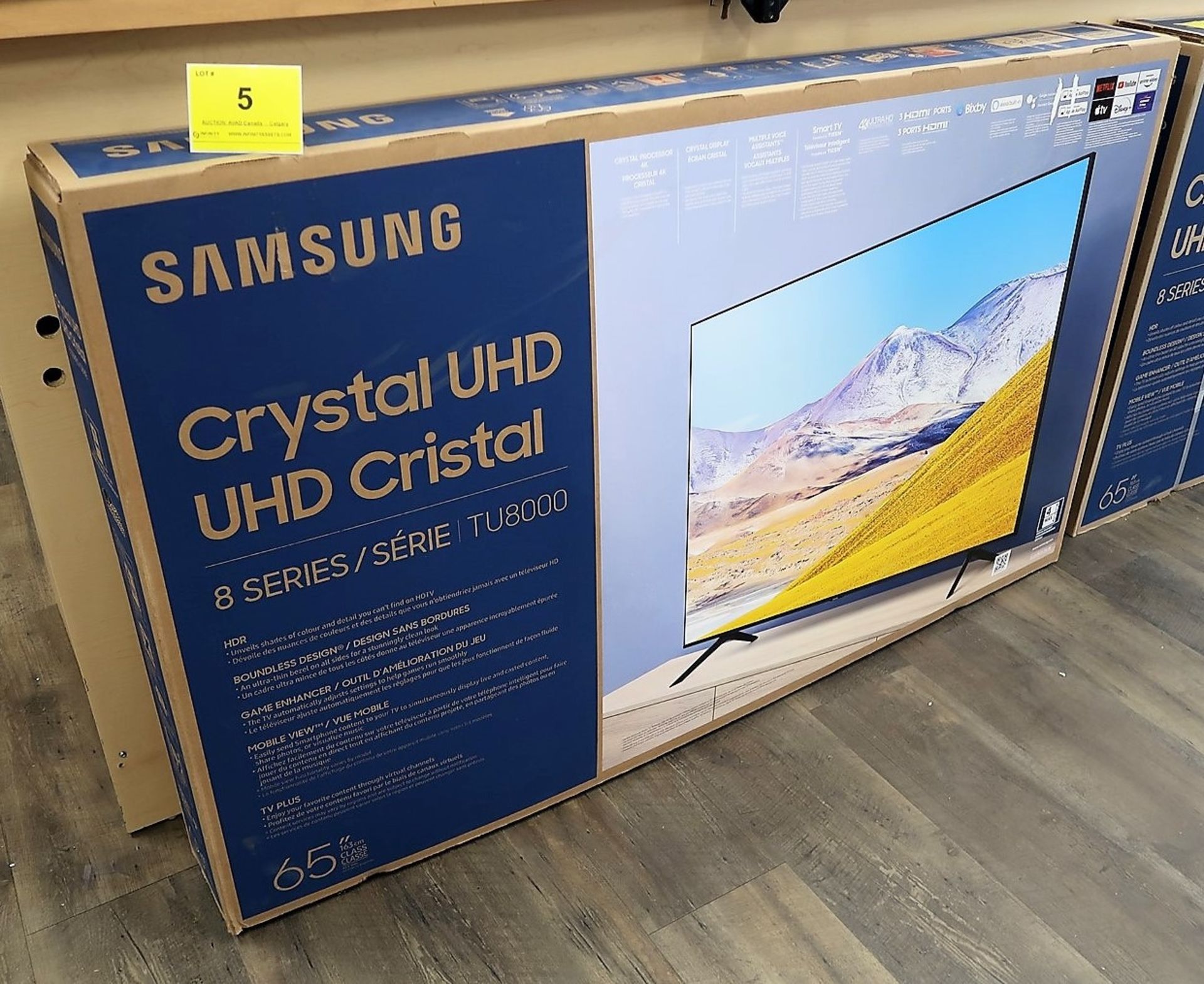 SAMSUNG CRYSTAL UHD, 65 IN. SMART TV, MOD. UN65TV8000F, (BNIB) MSRP $1400