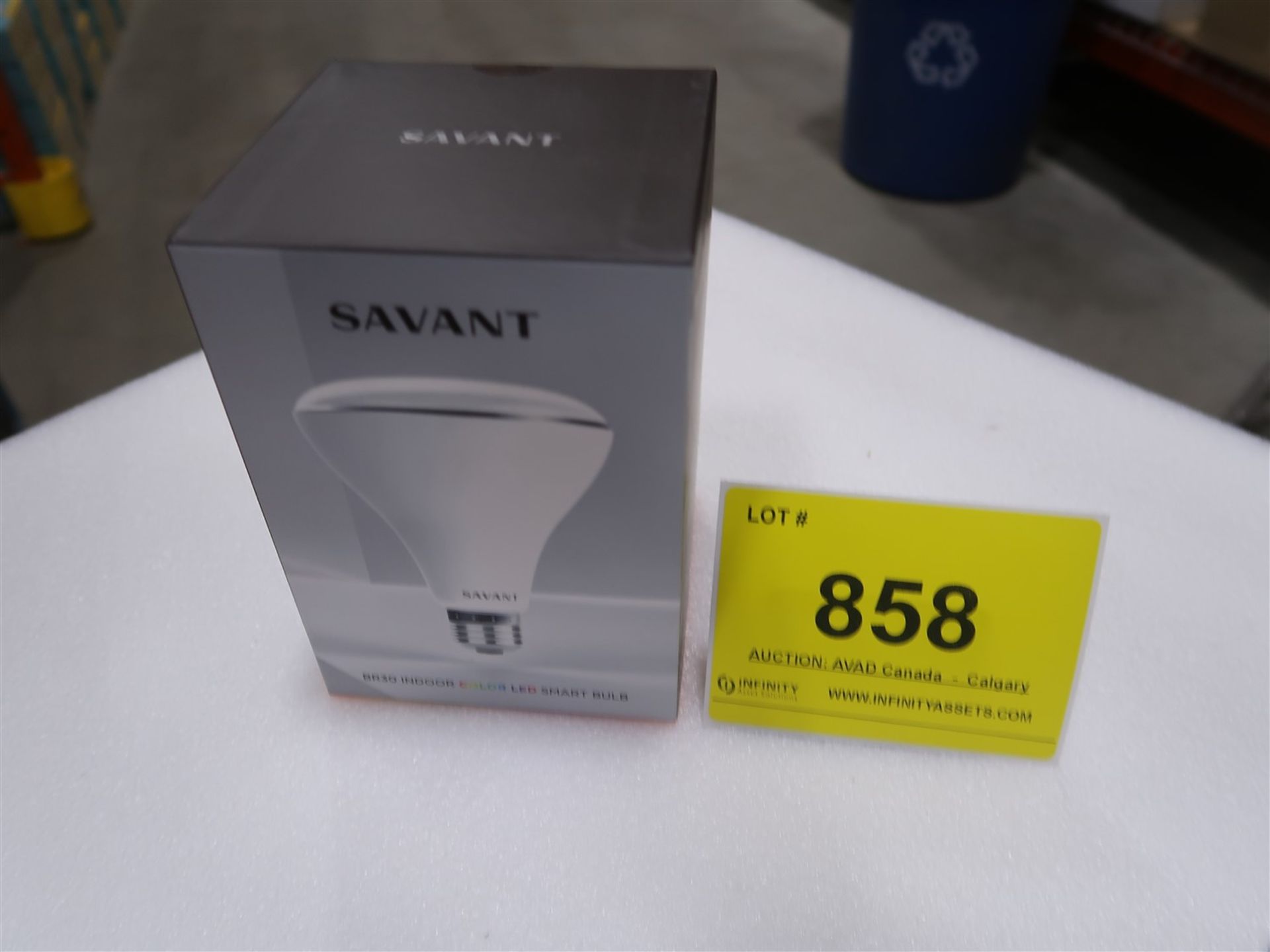 SAVANT BR30 INDOOR COLOR LED SMART BULB