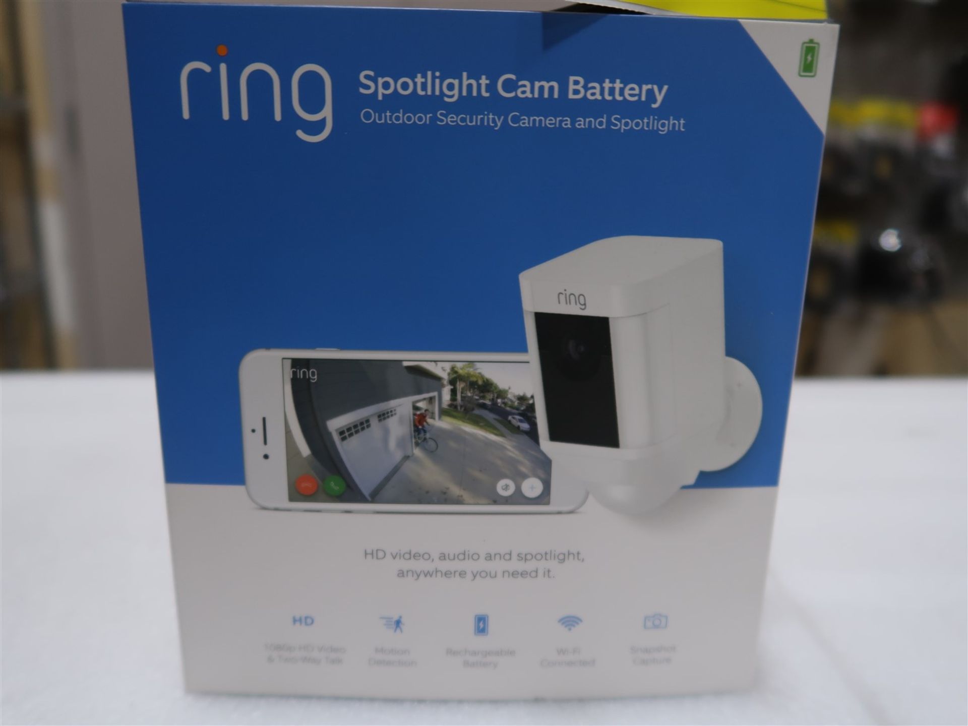 RING OUTDOOR SPORTLIGHT SECURITY AND CAMERA (BNIB) - Image 2 of 2