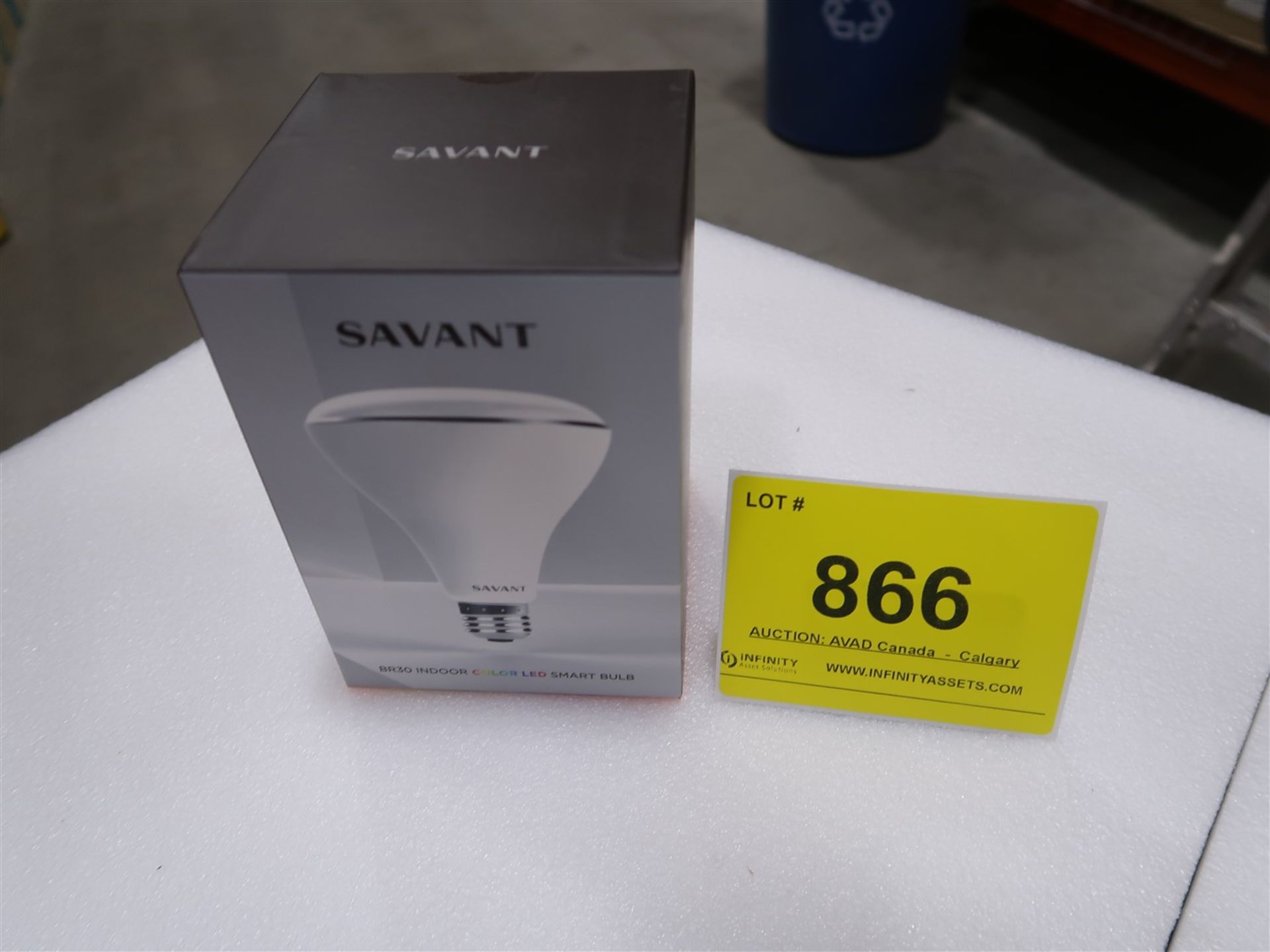 SAVANT BR30 INDOOR COLOR LED SMART BULB