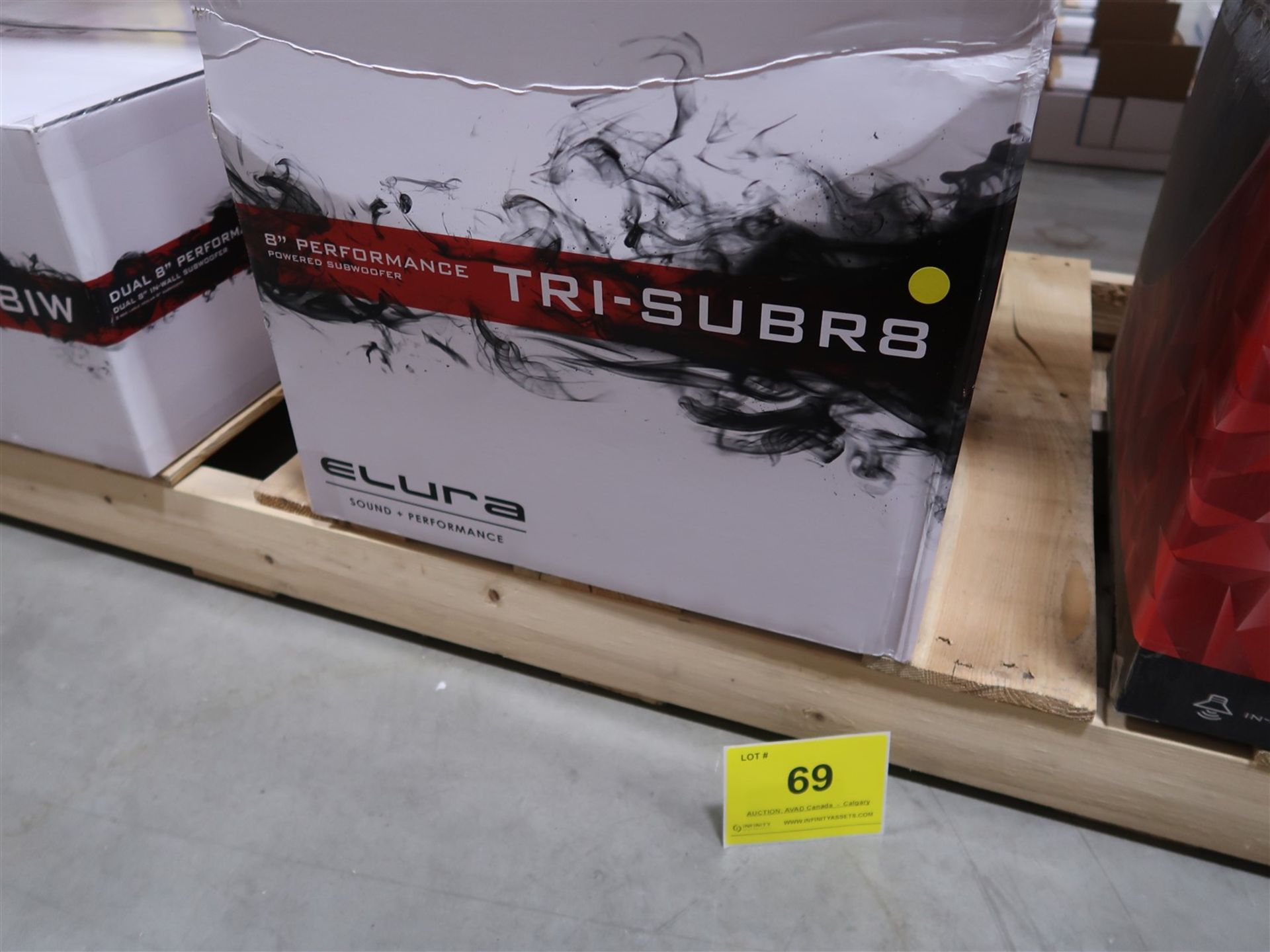 ELURA TRI-SUB R8, 8 IN. PERFORMANCE POWERED SUBWOOFER, (BNIB) MSRP $1050