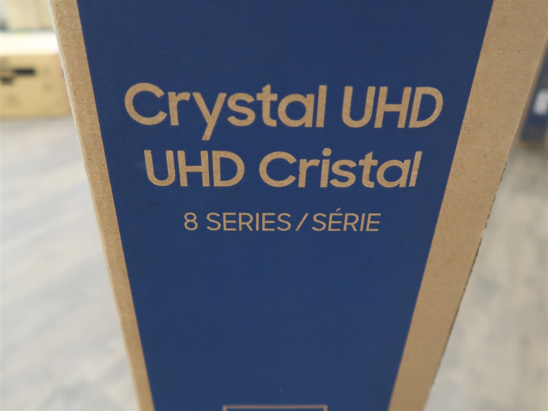 SAMSUNG CRYSTAL UHD, 75 IN. SMART TV, MOD. UN75TU8000F, (BNIB) MSRP $1800 - Image 2 of 3