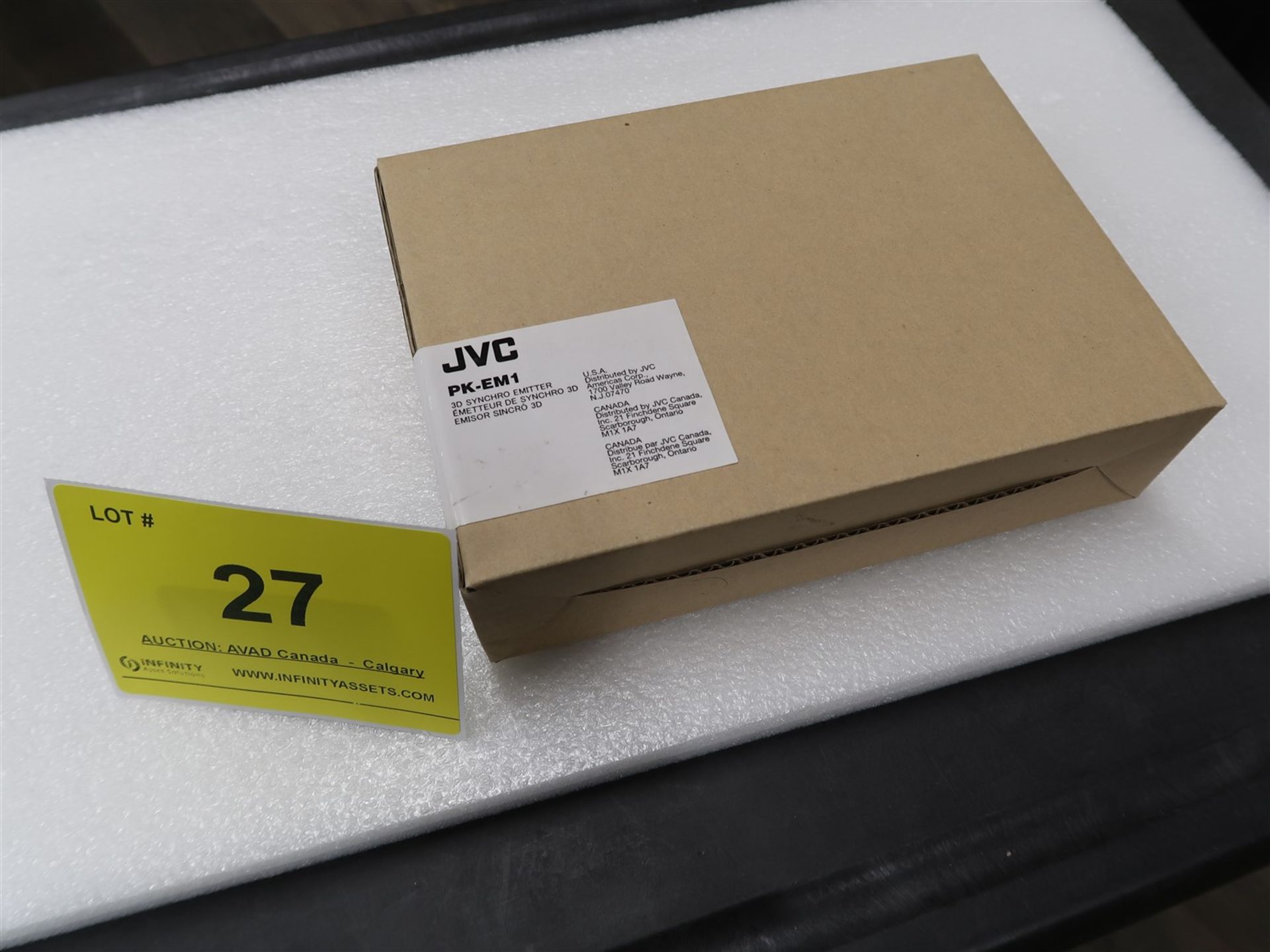 JVC 3D SYNCHRO EMITTER PK-EMI FOR PROJECTORS, (BNIB)