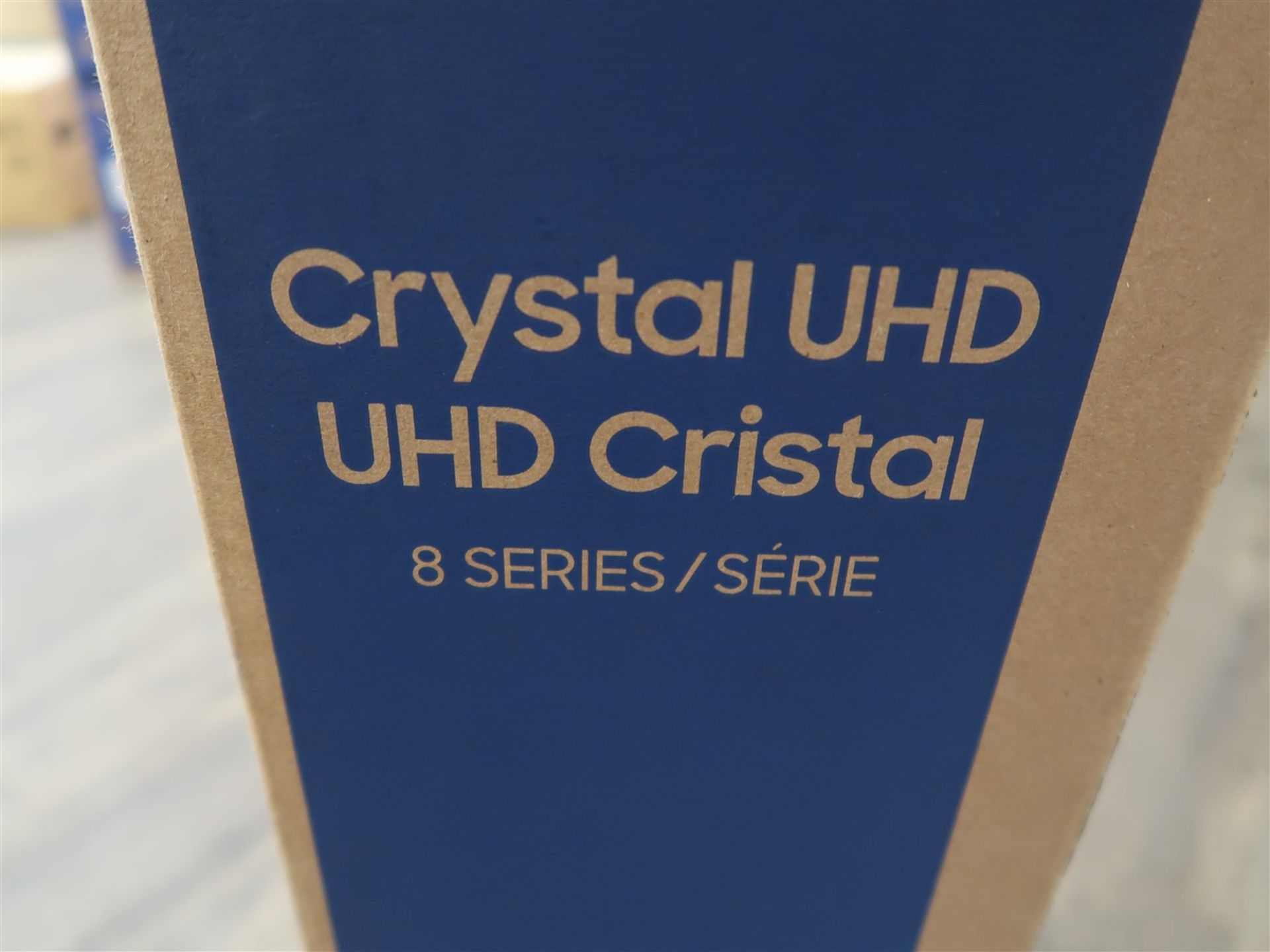 SAMSUNG CRYSTAL UHD, 75 IN. SMART TV, MOD. UN75TU8000F, (BNIB) MSRP $1800 - Image 2 of 3