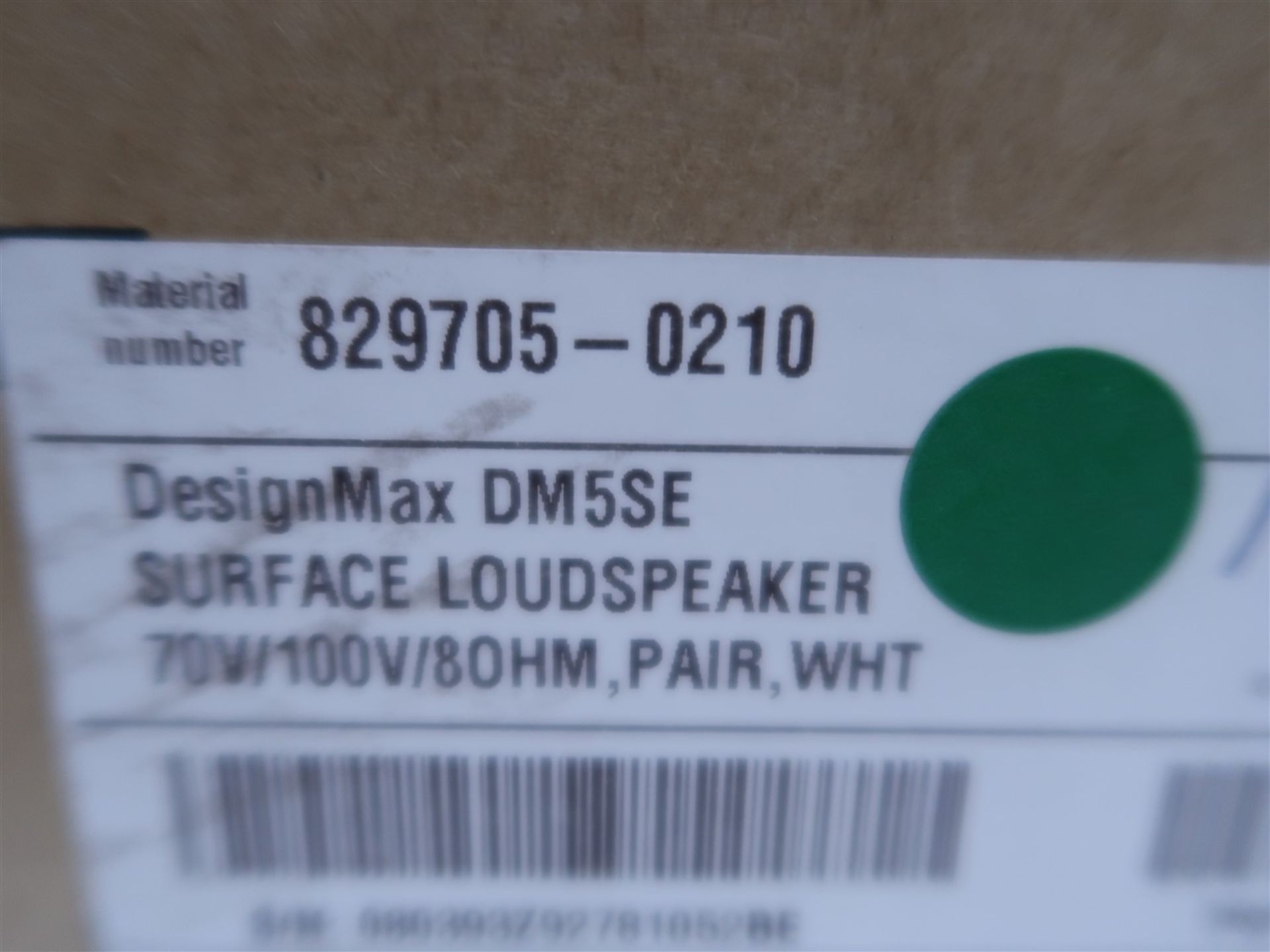 BOSE DESIGNMAX DM5SE SURFACE MOUNT PREMIUM LOUD SPEAKER, WHITE, PAIR, 70V/100V/80 4M, (BNIB) MSRP $ - Image 3 of 3