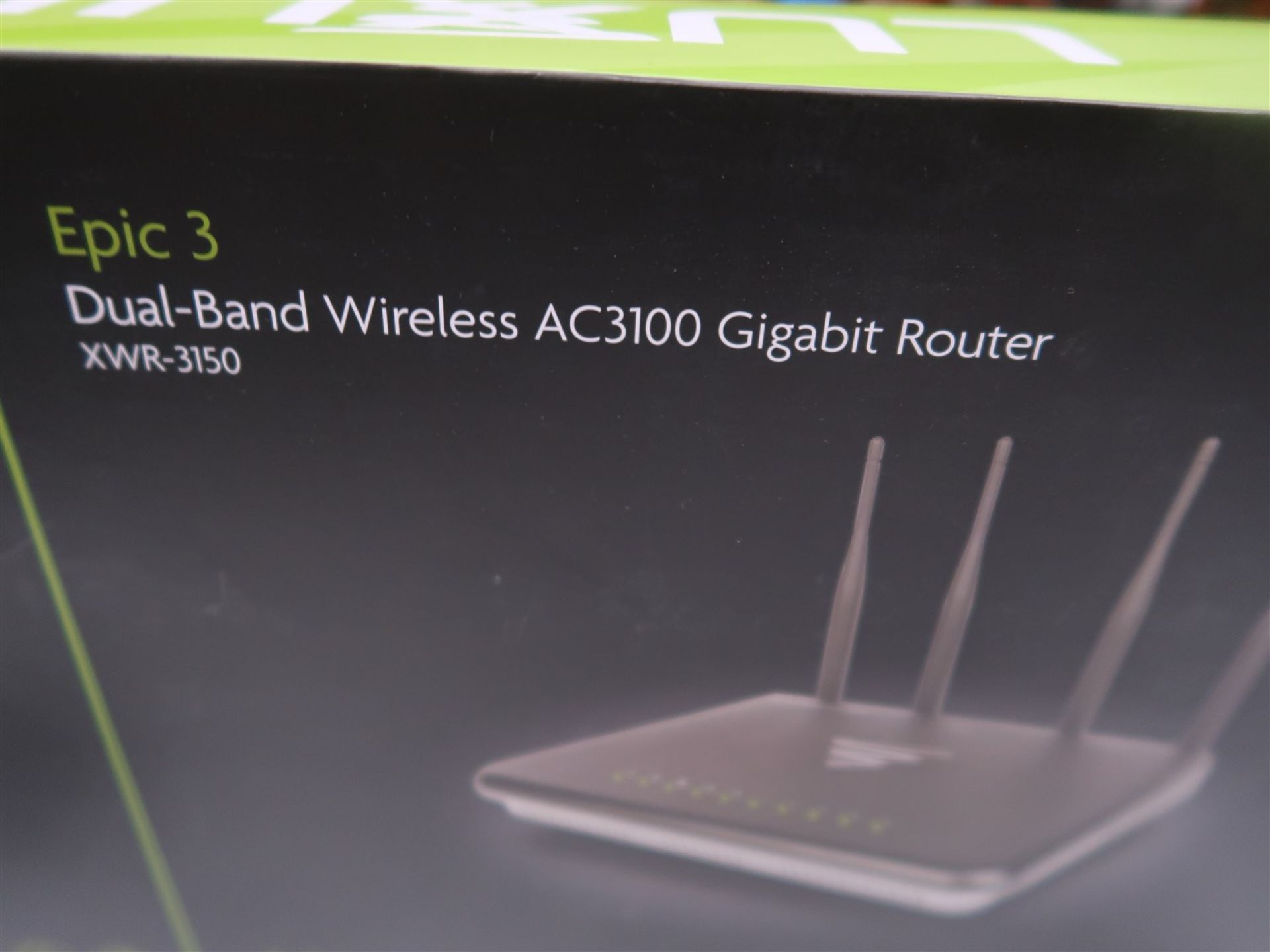 LUXUL EPIC 3 DUAL BAND WIRELESS AC3100 GIGABIT ROUTER, XWR - 3150, (BNIB) MSRP $500 - Image 3 of 3