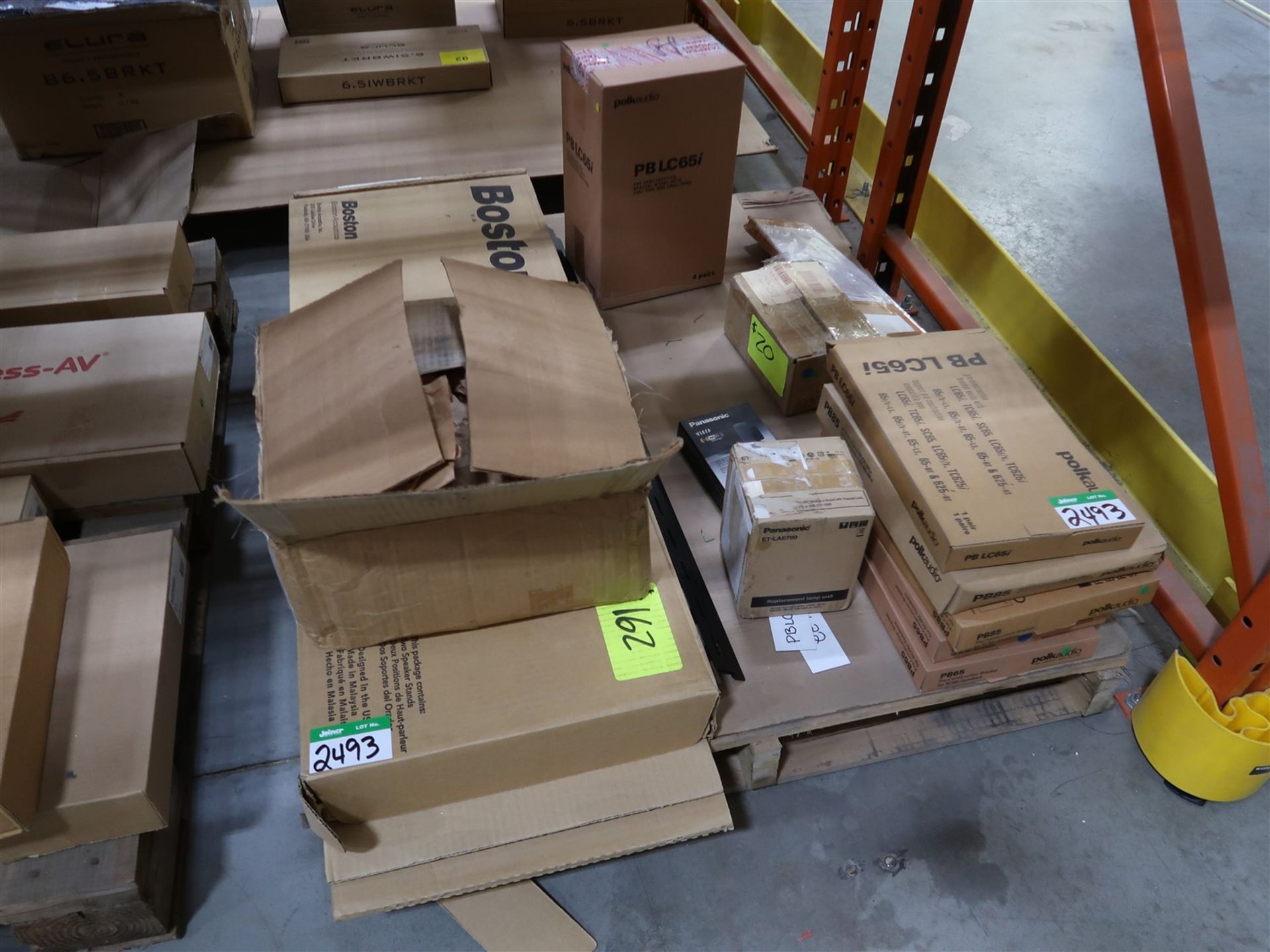 PALLET OF ASSORTED MOUNTING BRACKET ETC.