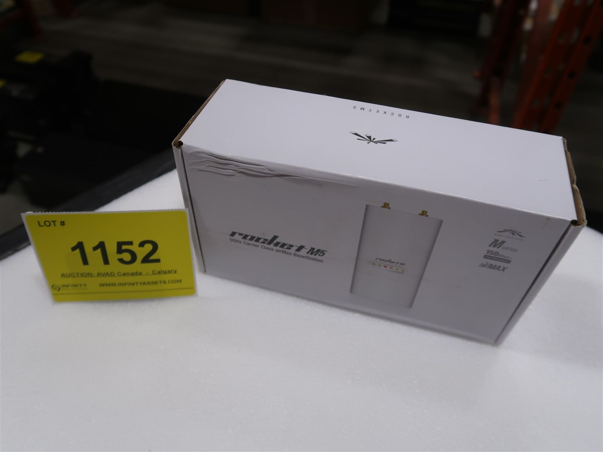 UNIFI ROCKET M5 5GHZ CARRIER CLASS AIRMAX BASE STATION