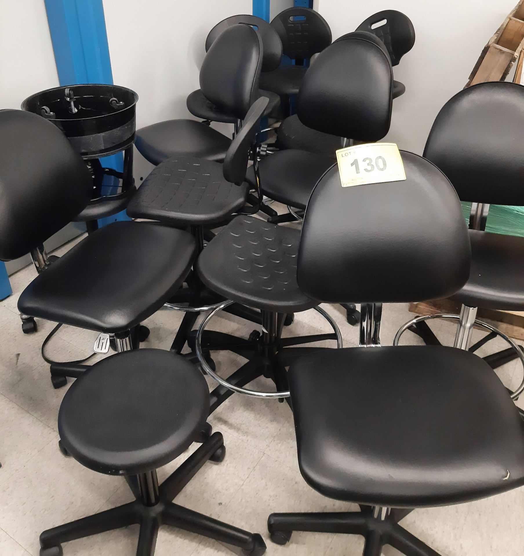 LOT - ASSORTED ADJUSTABLE STOOLS (13 PCS)