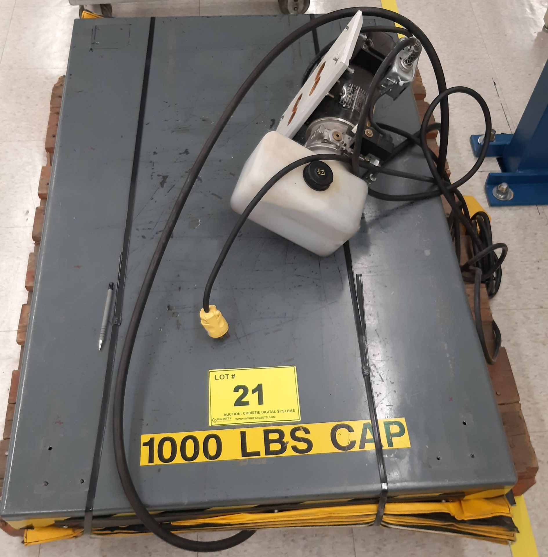 1,000LB CAP. LIFT TABLE - Image 2 of 3