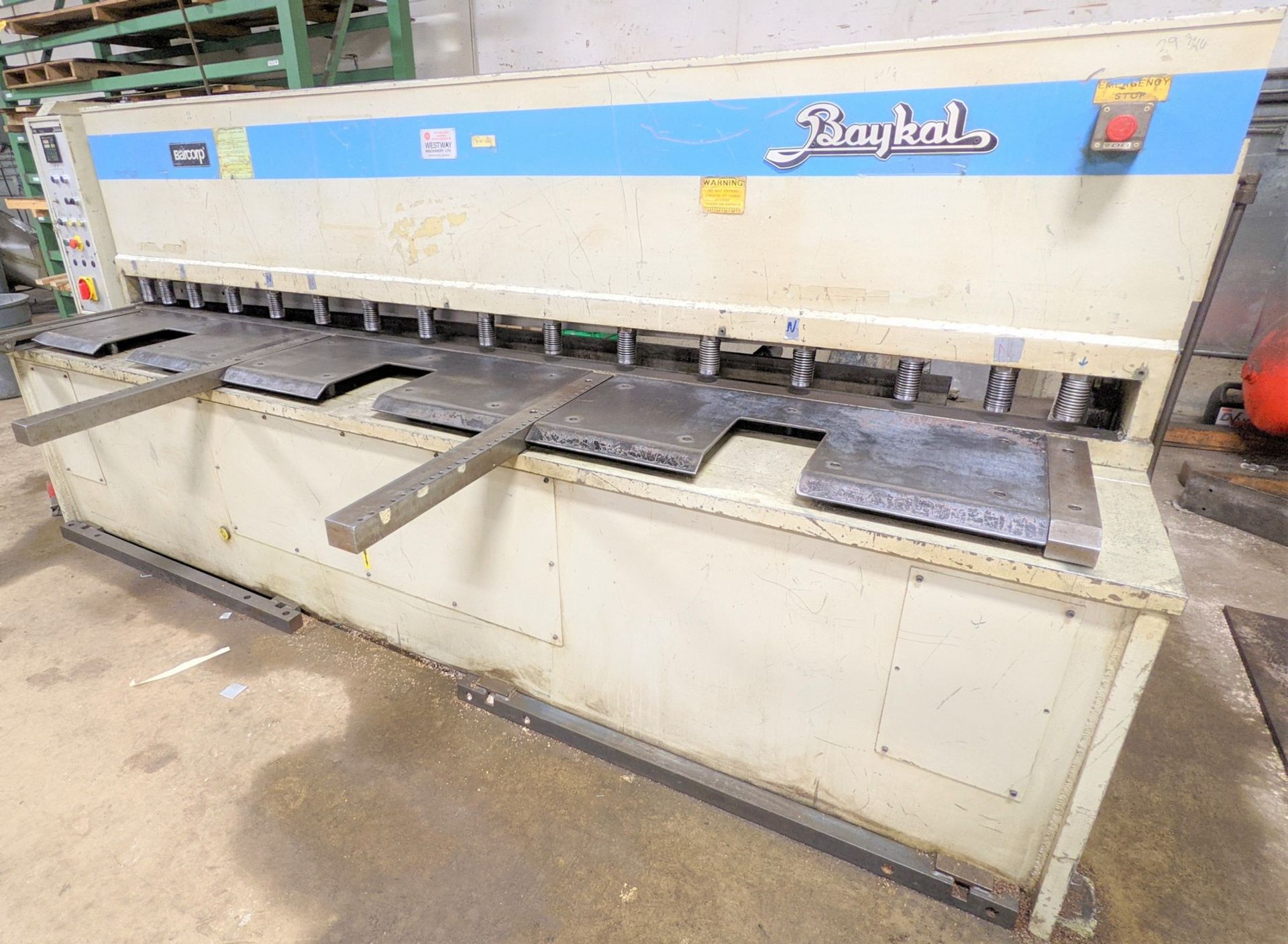 BAYKAL HGL3100/6 HYDRAULIC SHEAR, 10’ X ¼” CAP., S/N 2184, 14 CUTS/MIN - Image 3 of 15