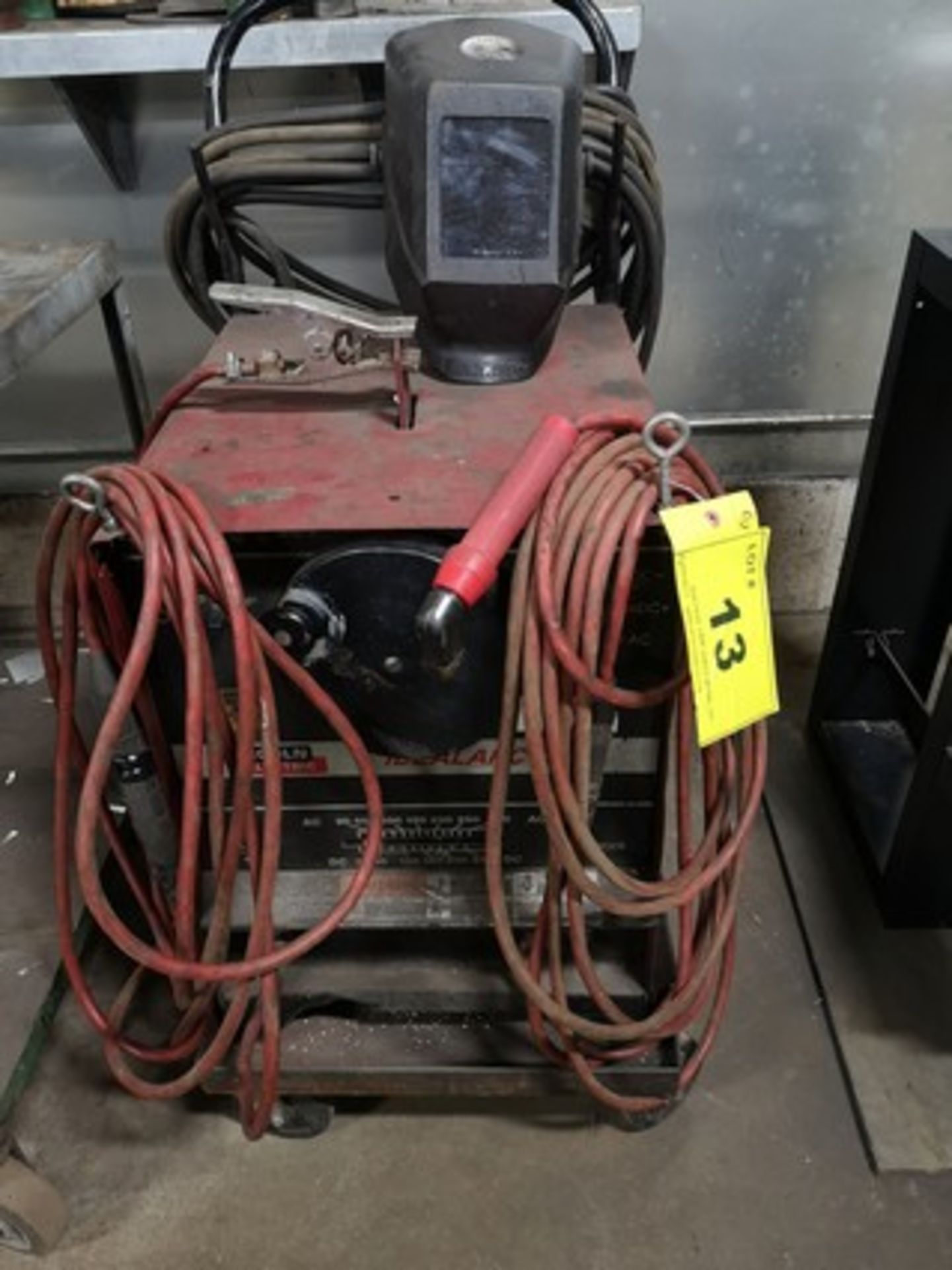 LINCOLN ELECTRIC IDEALARC 250 AC/DC ARC WELDER, S/N C1950300331 W/ WELDING MASK - Image 2 of 4