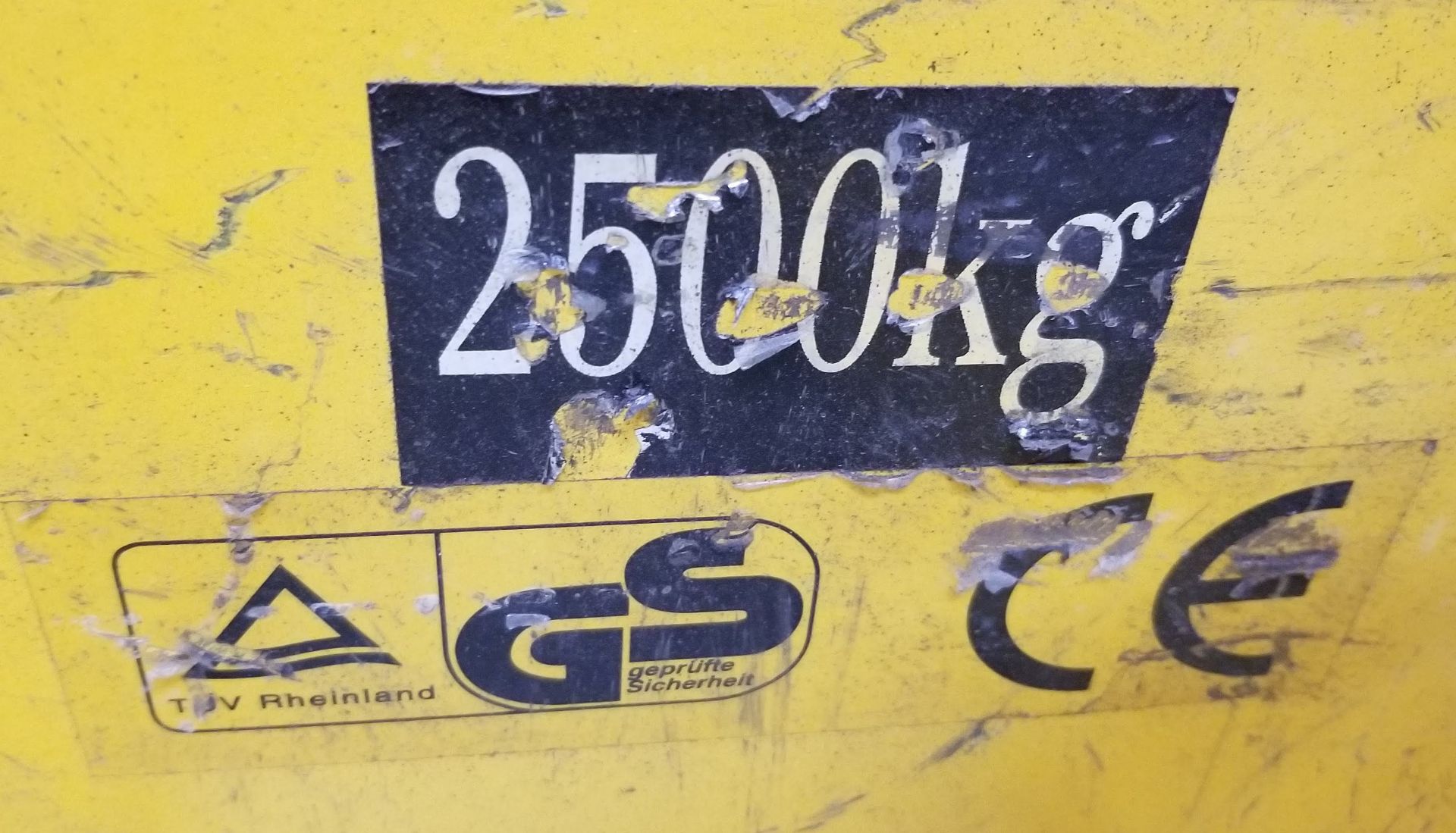 G.S. 5500LB PALLET JACK - Image 2 of 2