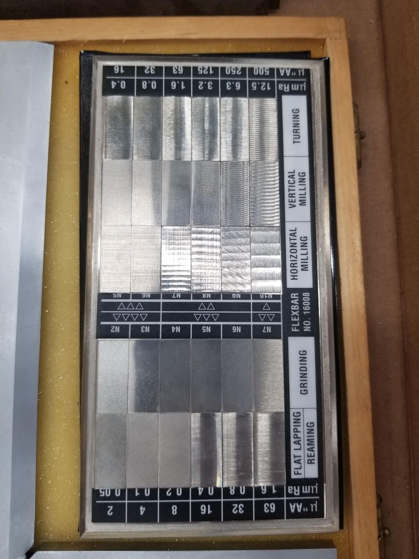 LOT - SURFACE ROUGHNESS GAUGE AND ANGLE PLATE - Image 2 of 2