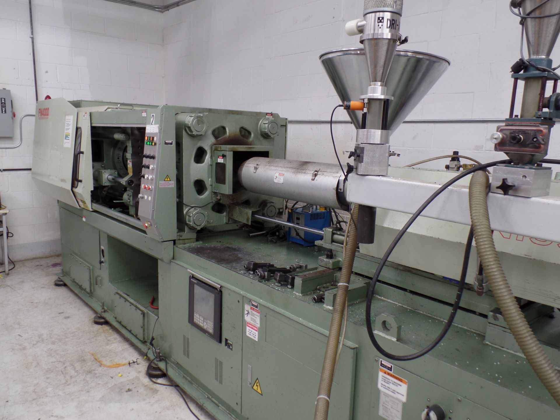 1999 NISSEI FN4000 HORIZONTAL INJECTION MOULDING MACHINE, 200 TON CAP. 160Z. SHOT SIZE 56MM. SCREW - Image 2 of 17