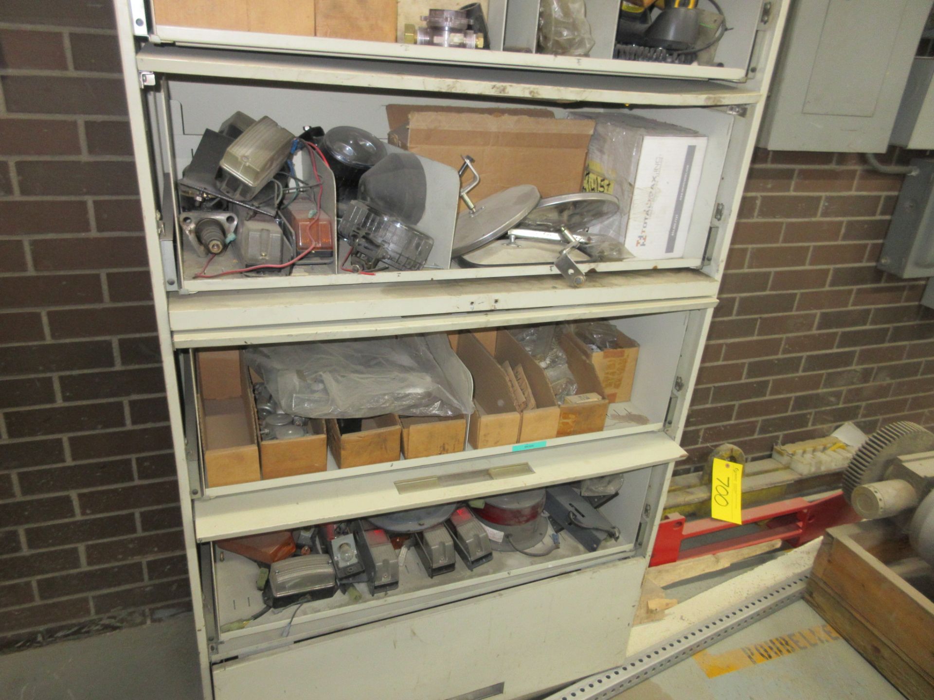 7-LEVEL CABINET W/ MOBILE STOCK SUPPLIES, 2-SIDED TOOL TRANSFER BOARD AND 48" SPLITTER BAR ( - Image 5 of 5