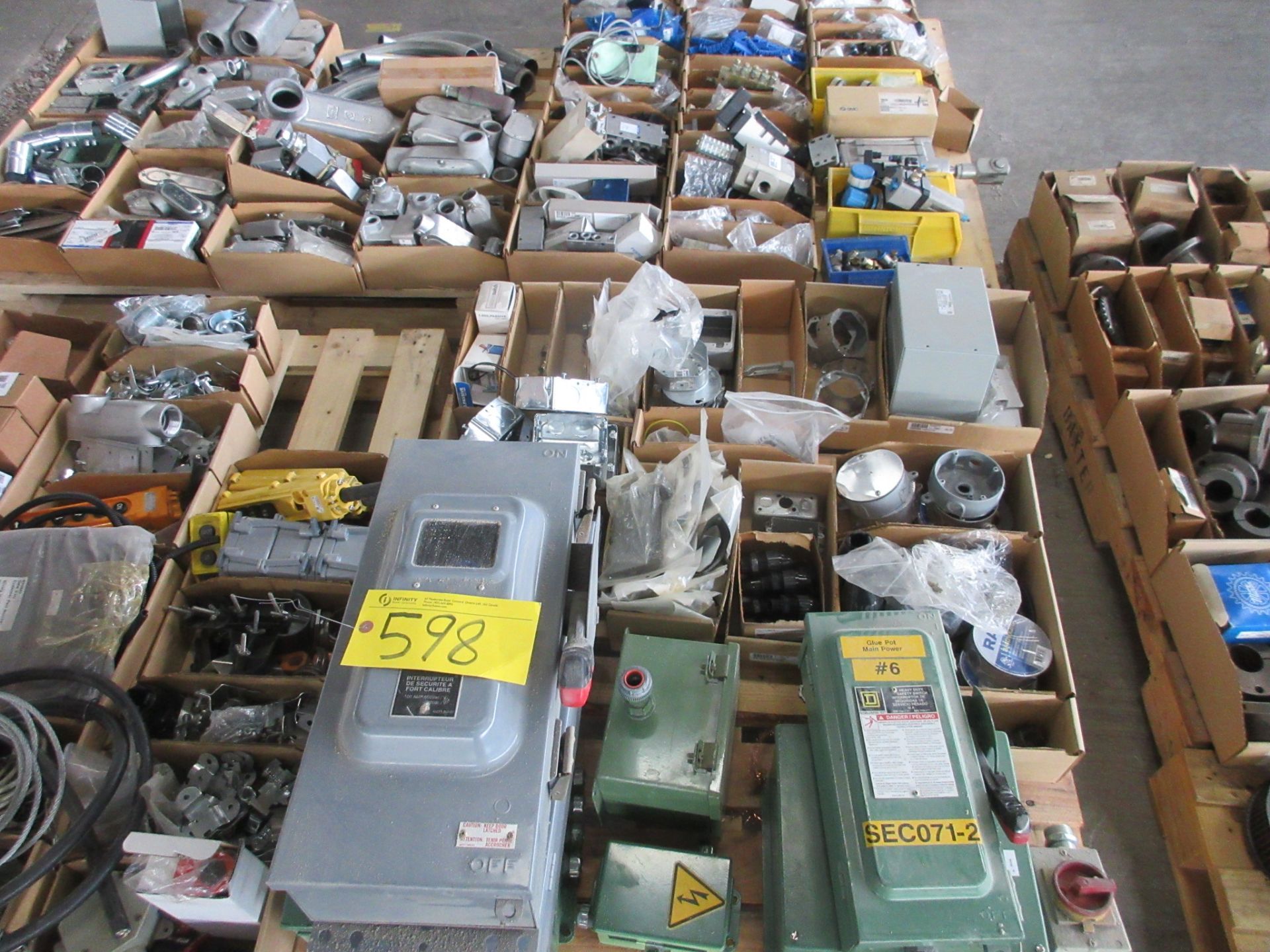 LOT OF ELECTRICAL COMPONENTS / BOXES ON (4) PALLETS (SOUTHWEST WAREHOUSE) - Image 2 of 5