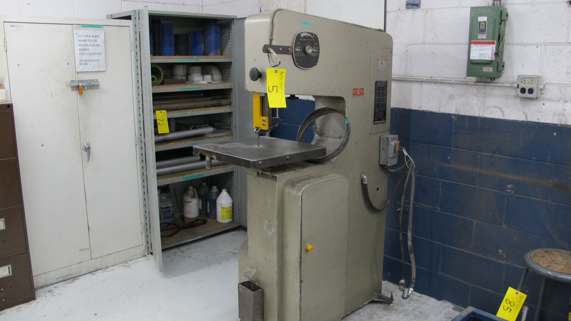 STARTRITE VOLANT 18 VERTICAL METAL CUTTING BANDSAW, 110V BLADE WELDER, 19" X 19" TABLE, 18" - Image 2 of 10