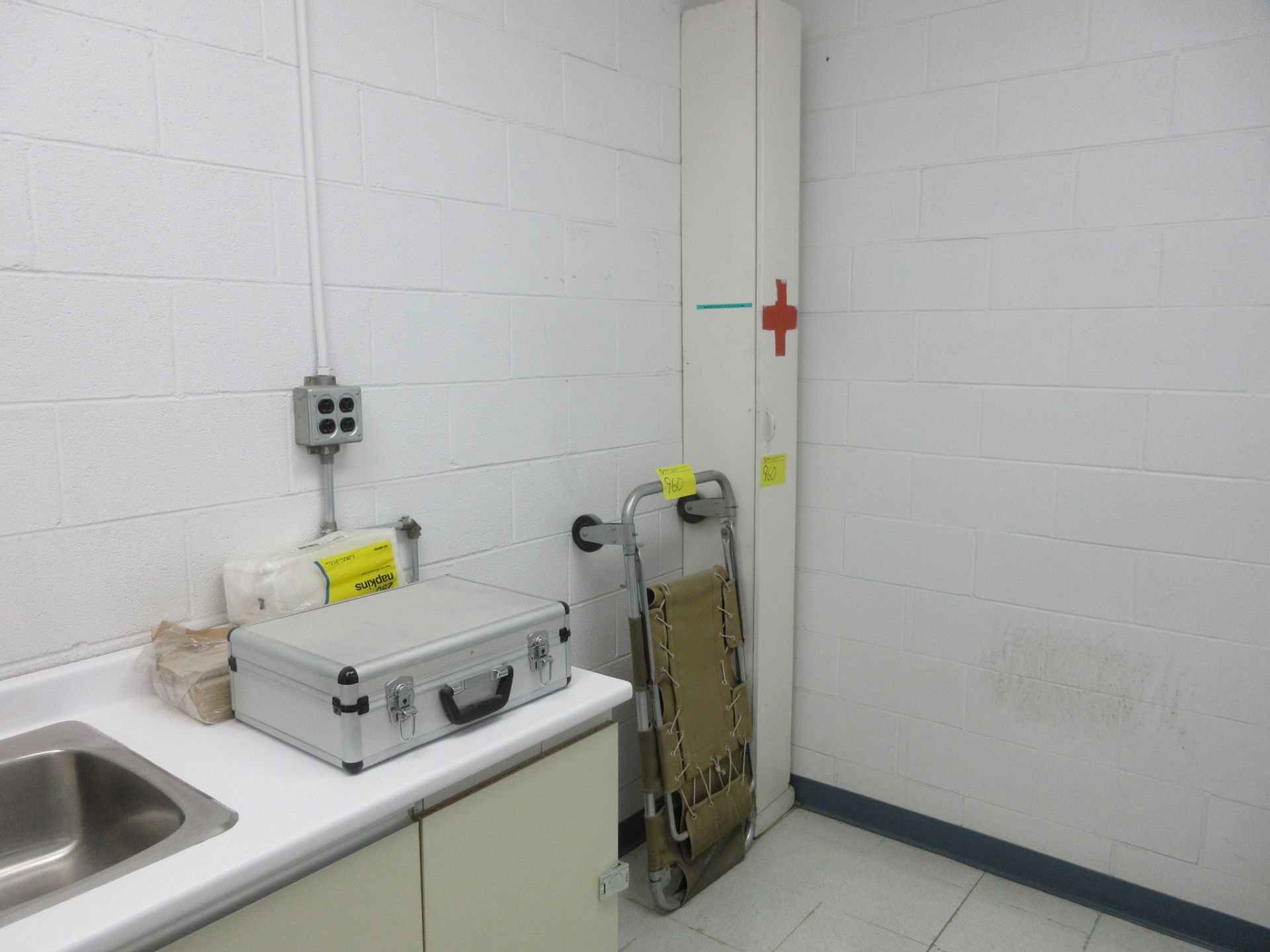 LOOSE CONTENTS OF FIRST AID ROOM, EXAMINATION TABLE, STRETCHERS, CABINETS (NO SINK) (SOUTH CENTRAL - Image 3 of 3