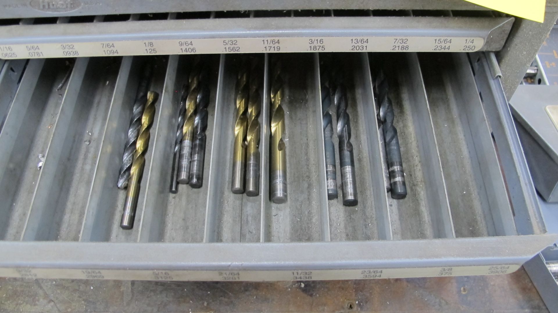 LOT OF (3) DRILL BIT STORAGE CABINETS (5 DRAWER AND (2) 3 DRAWER) W/ DRILL BIT CONTENTS AND - Image 3 of 13