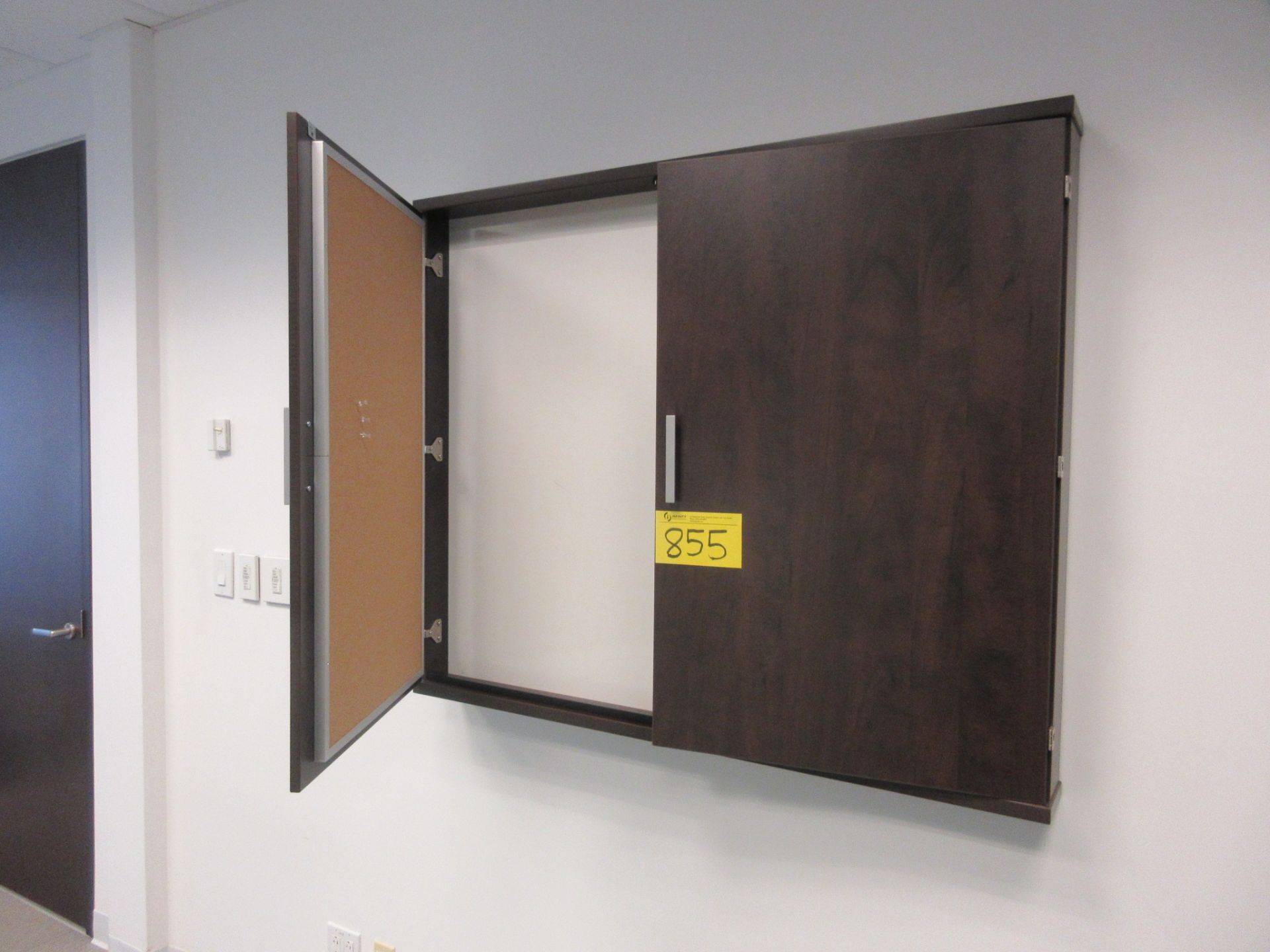 2-DRAWER / 2-DOOR CABINET W/ WALL MOUNTED WHITEBOARD / CORKBOARD CABINET (FRONT OFFICES) (SUBJECT TO - Image 4 of 4