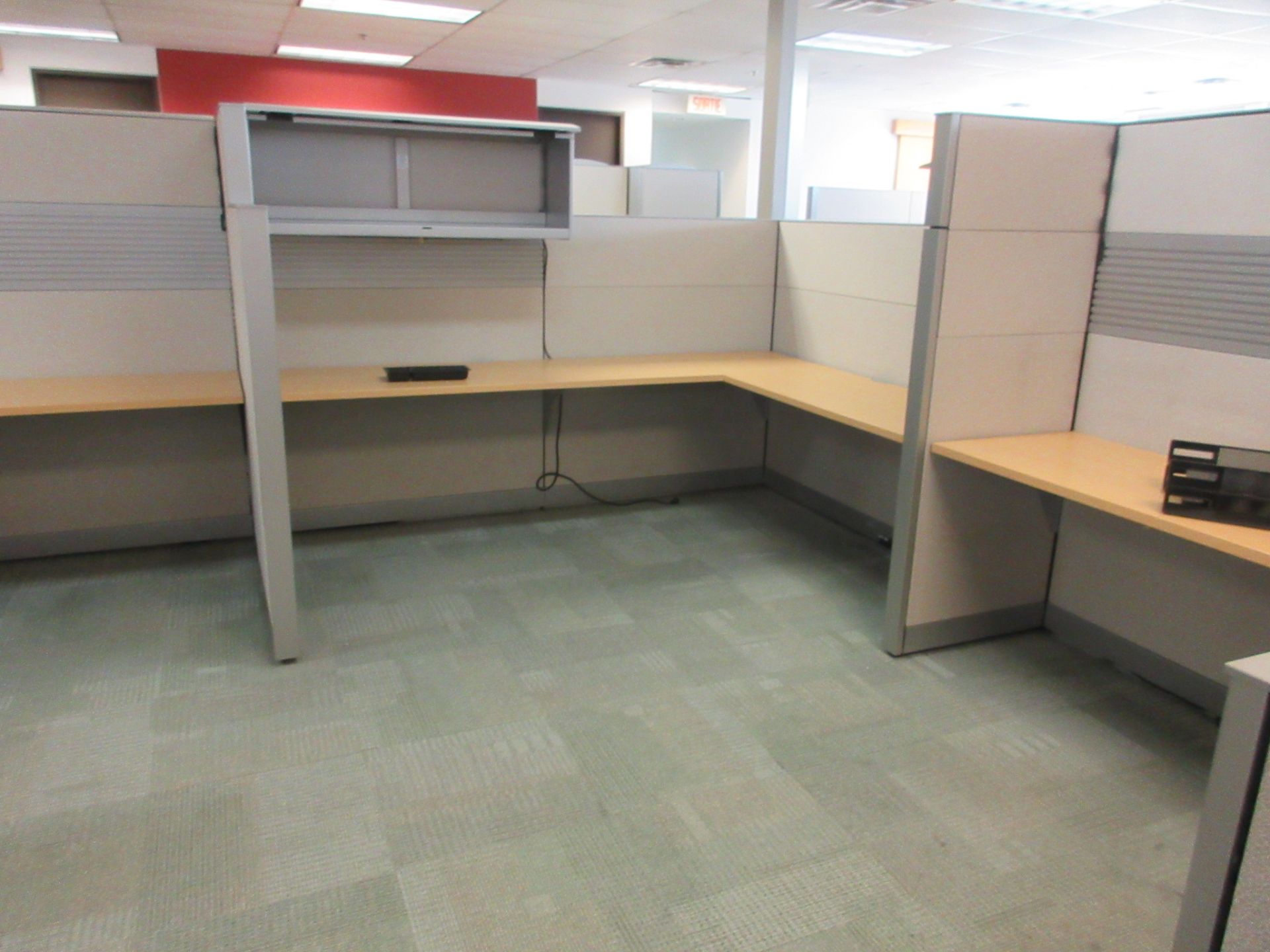 20-PERSON WORKSTATION W. L-SHAPED DESKS, CABINETS AND DIVIDERS (FRONT OFFICES) (SUBJECT TO BULK - Image 2 of 4