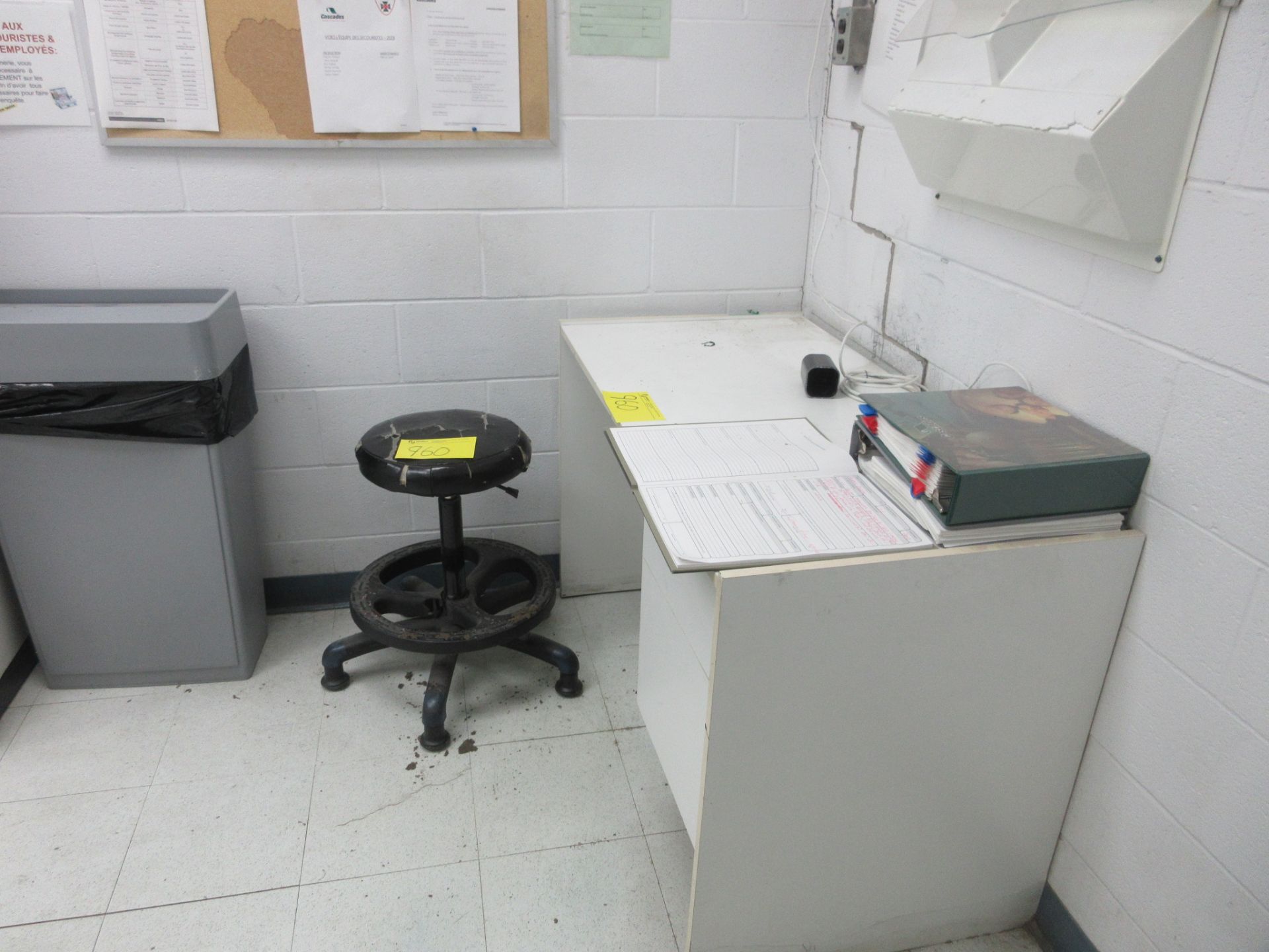 LOOSE CONTENTS OF FIRST AID ROOM, EXAMINATION TABLE, STRETCHERS, CABINETS (NO SINK) (SOUTH CENTRAL - Image 2 of 3