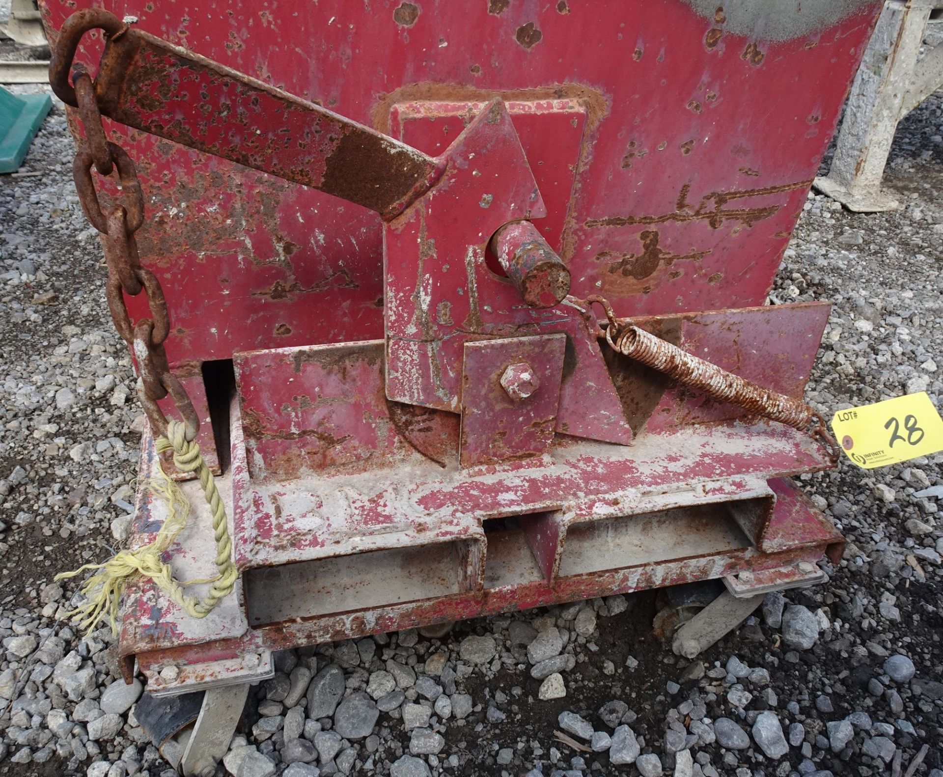 ON CASTERS SELF DUMPING WASTE BIN (NOTE: CASTERS DAMAGED ) - Image 2 of 9