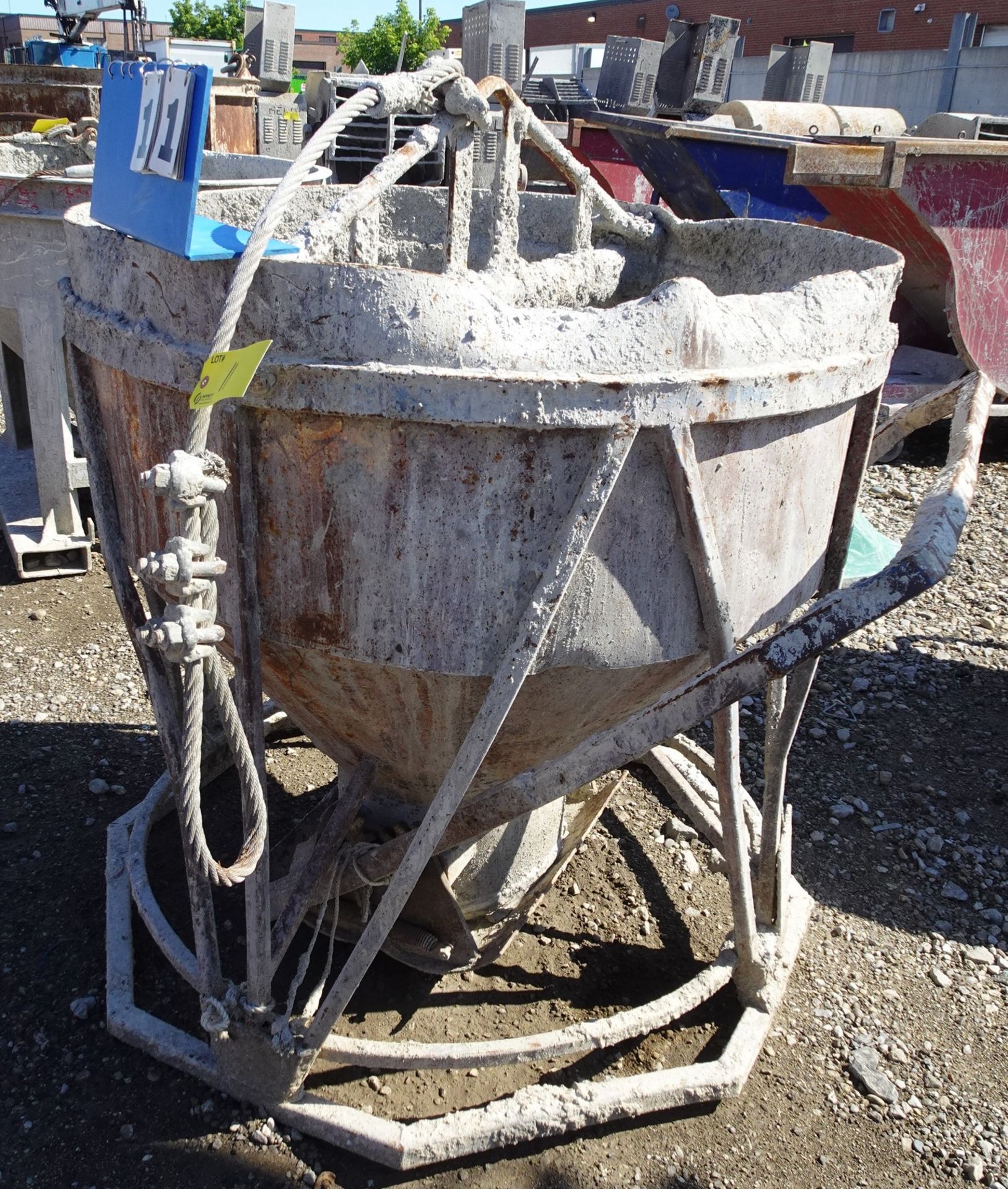 48" OPENING CONCRETE BUCKET - Image 2 of 6