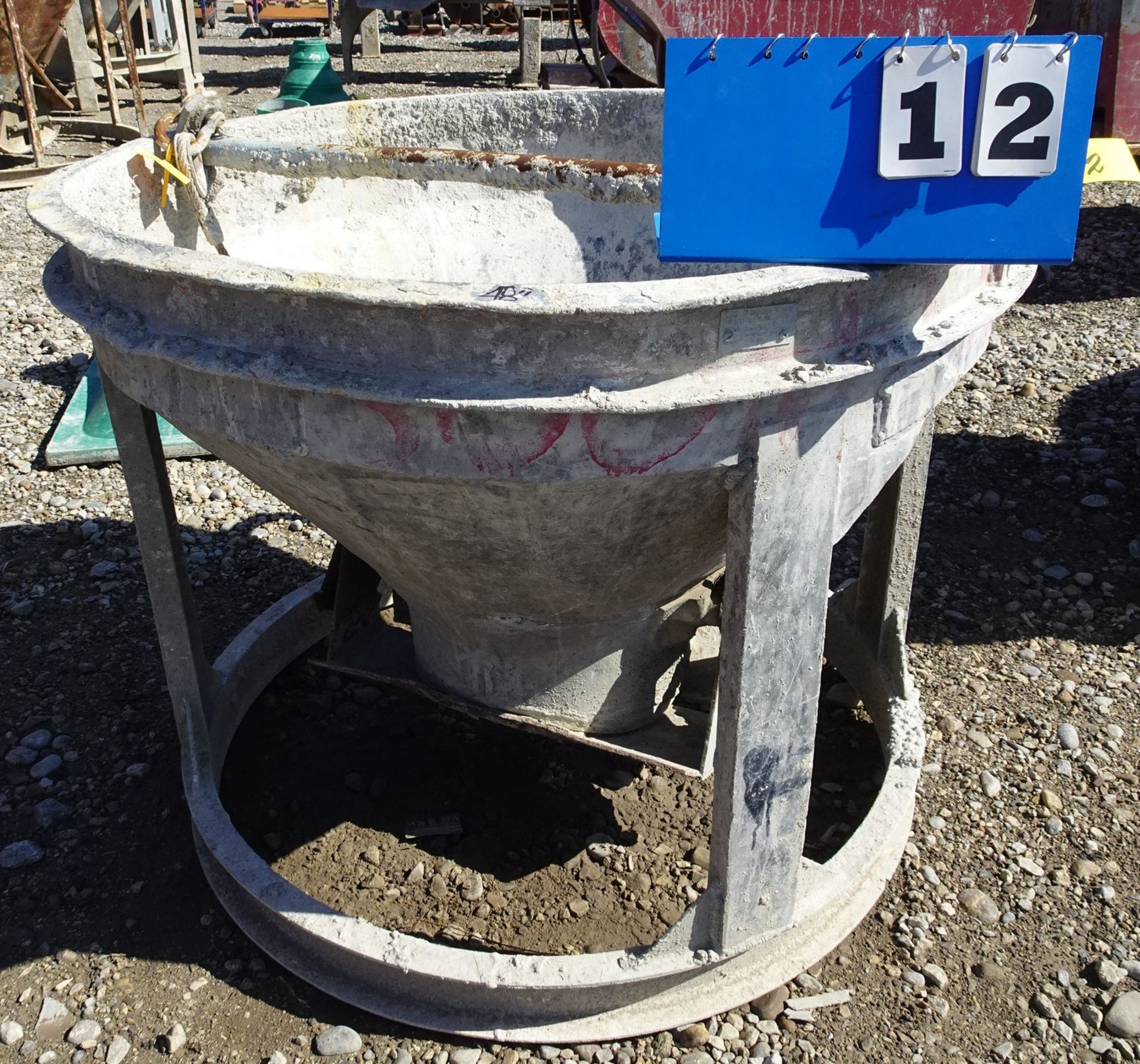 48" OPENING CONCRETE BUCKET