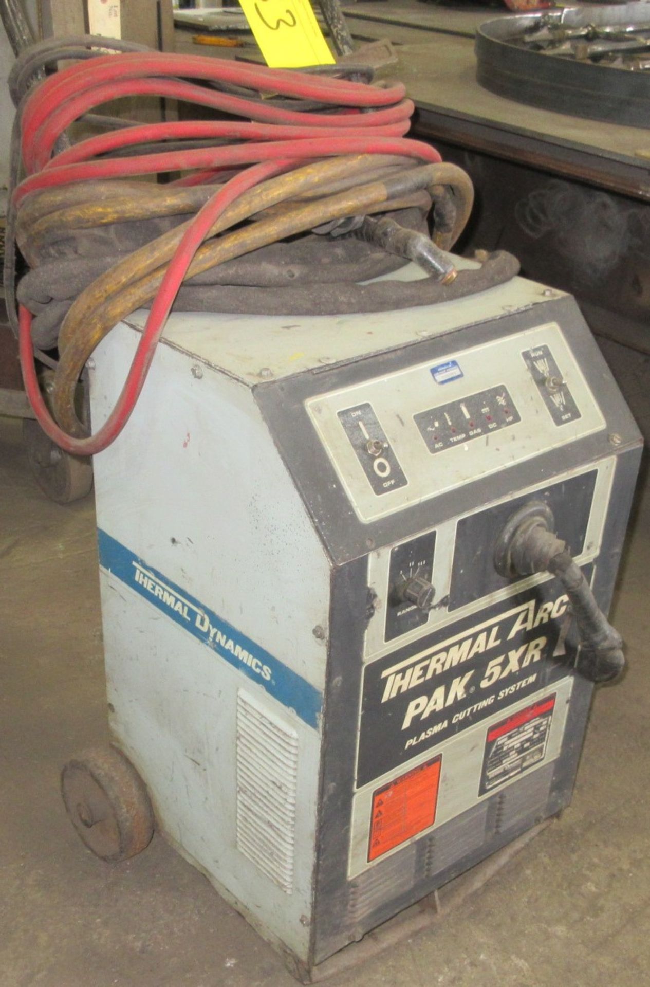 THERMAL ARC PAX 5XR PLASMA CUTTER W/ CART AND CABLES - Image 2 of 4