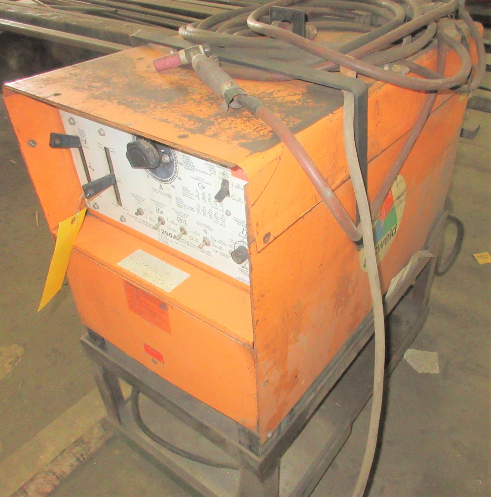 ARCWELD 250A TIG WELDER W/ CART AND CABLES - Image 2 of 3